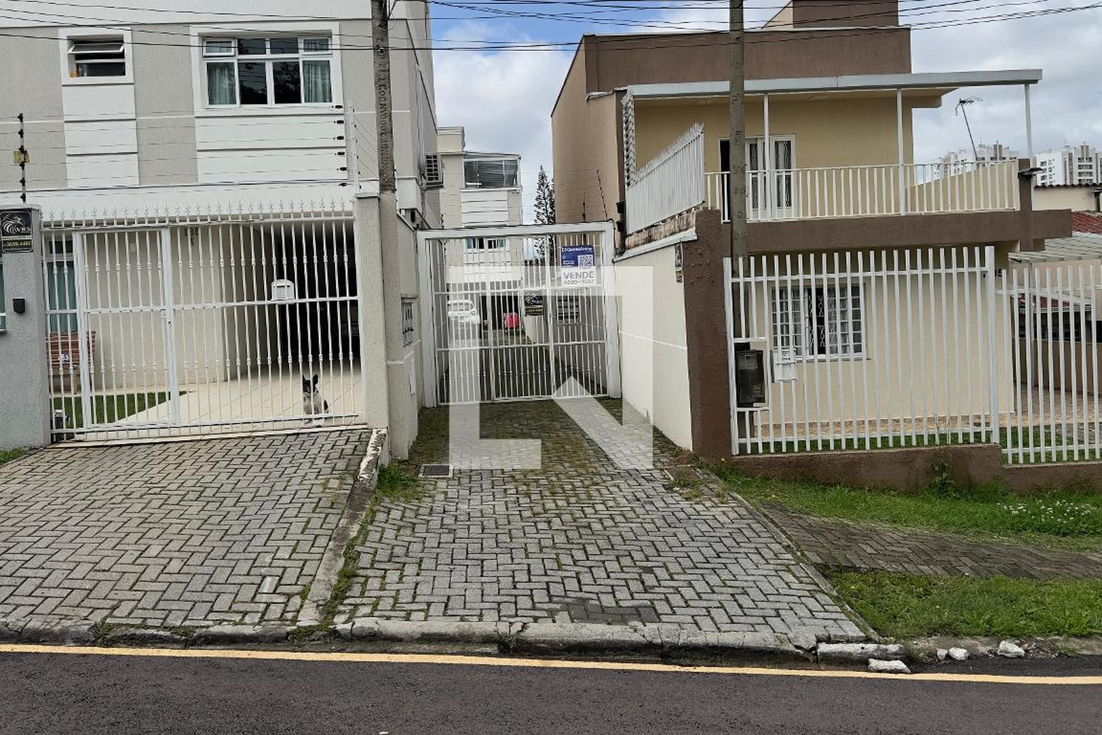 Fachada Condomínio em Rua Francisco Klos, 185