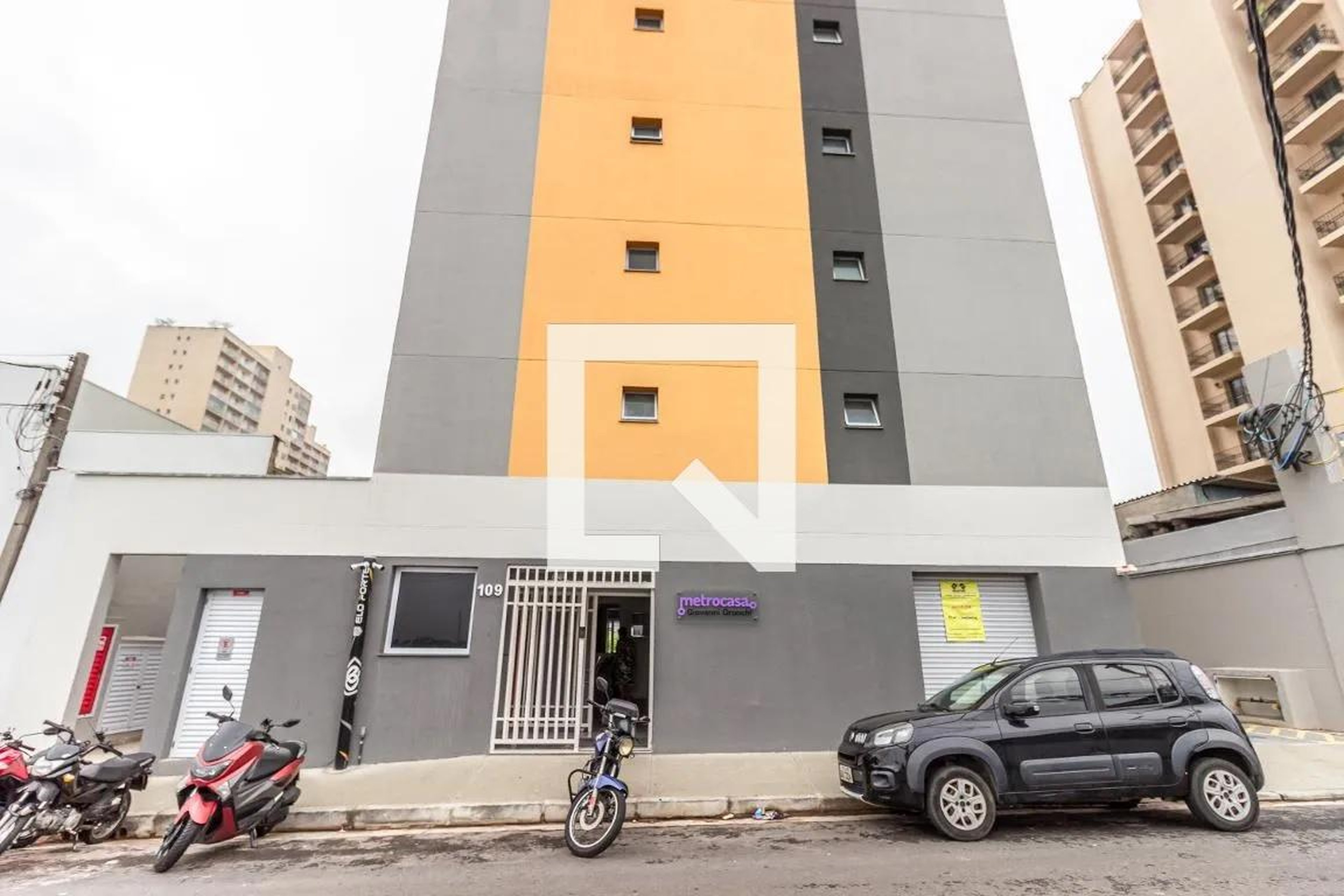 Fachada Condomínio Metrocasa Giovanni Gronchi