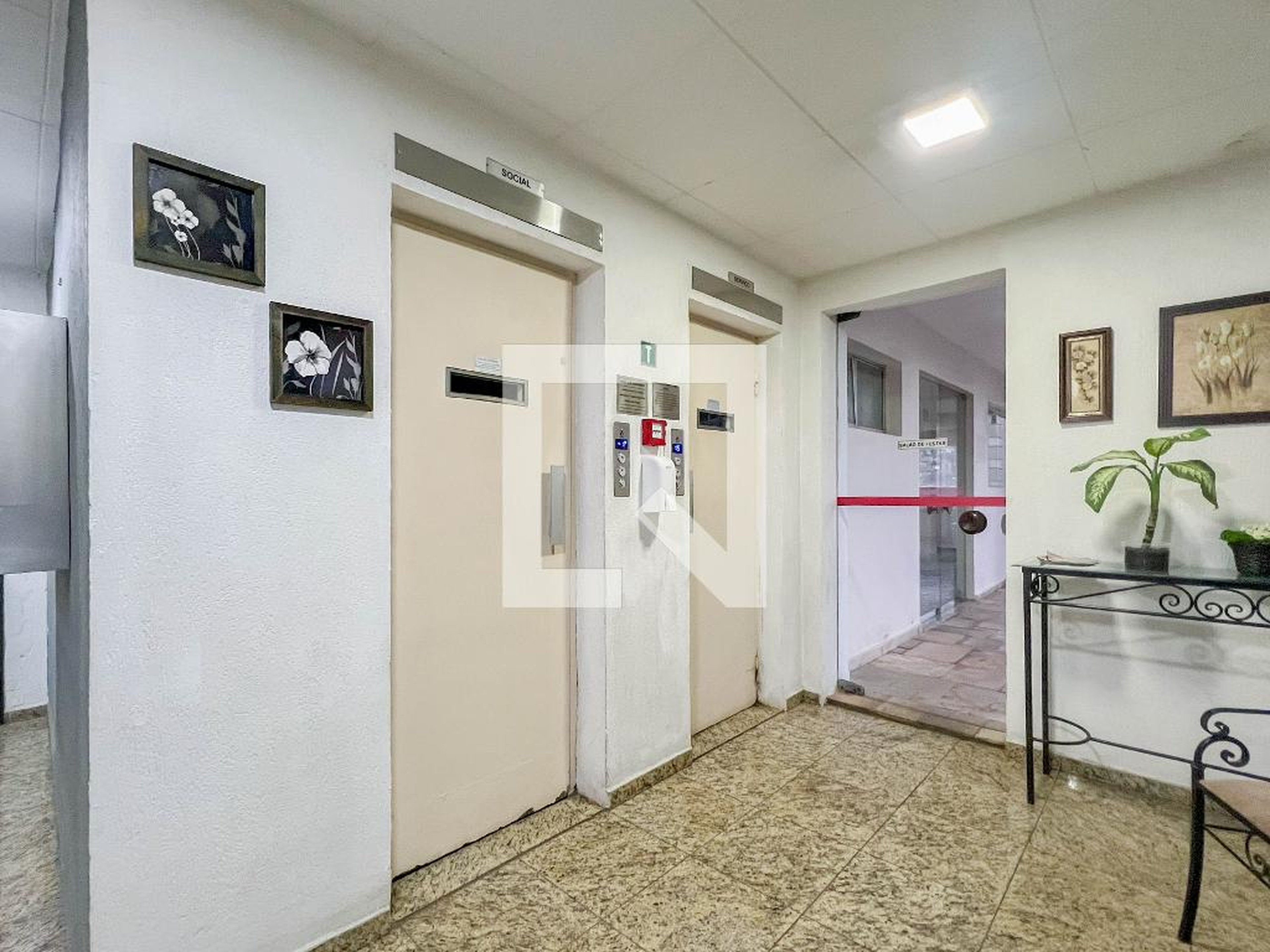 Hall de Entrada - Francisco Norato de Brito
