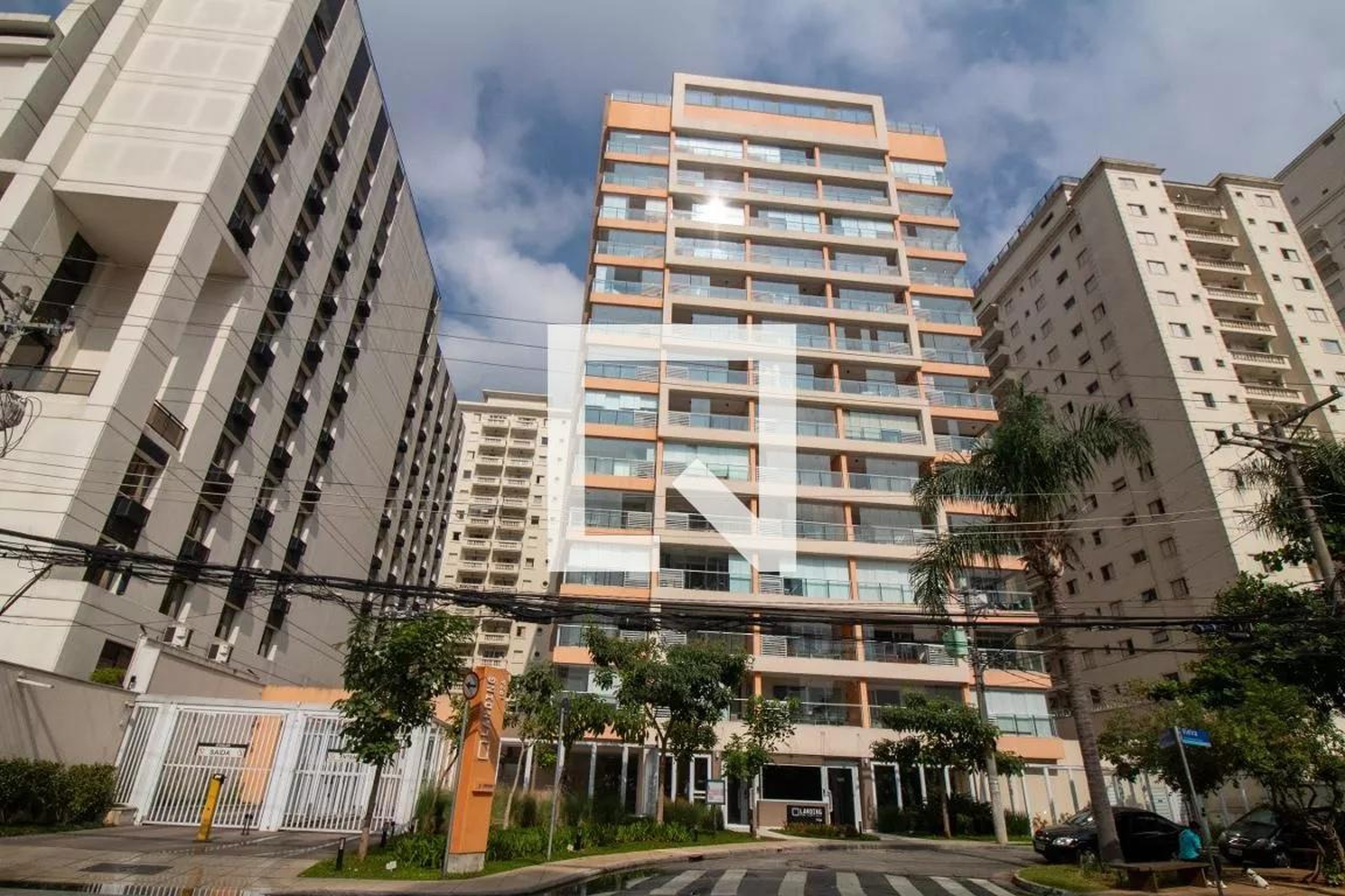 Fachada Condomínio Landing Campo Belo