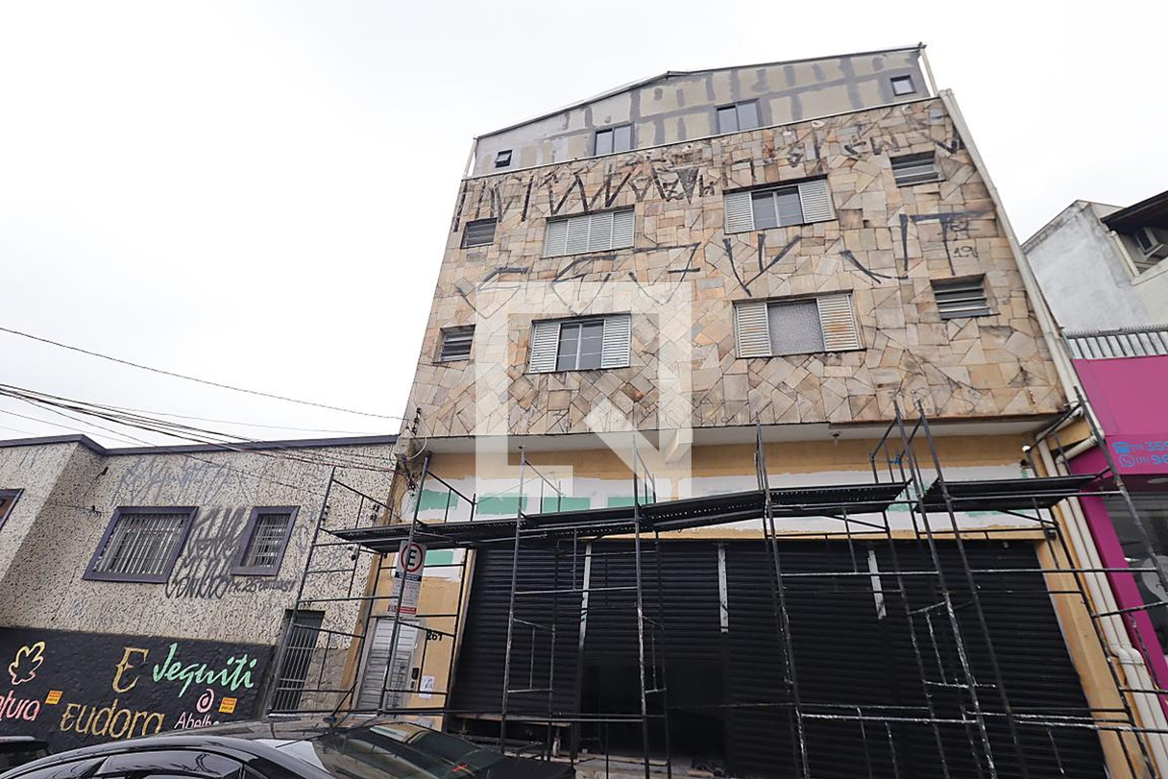 Fachada Condomínio em Rua Suécia, 261