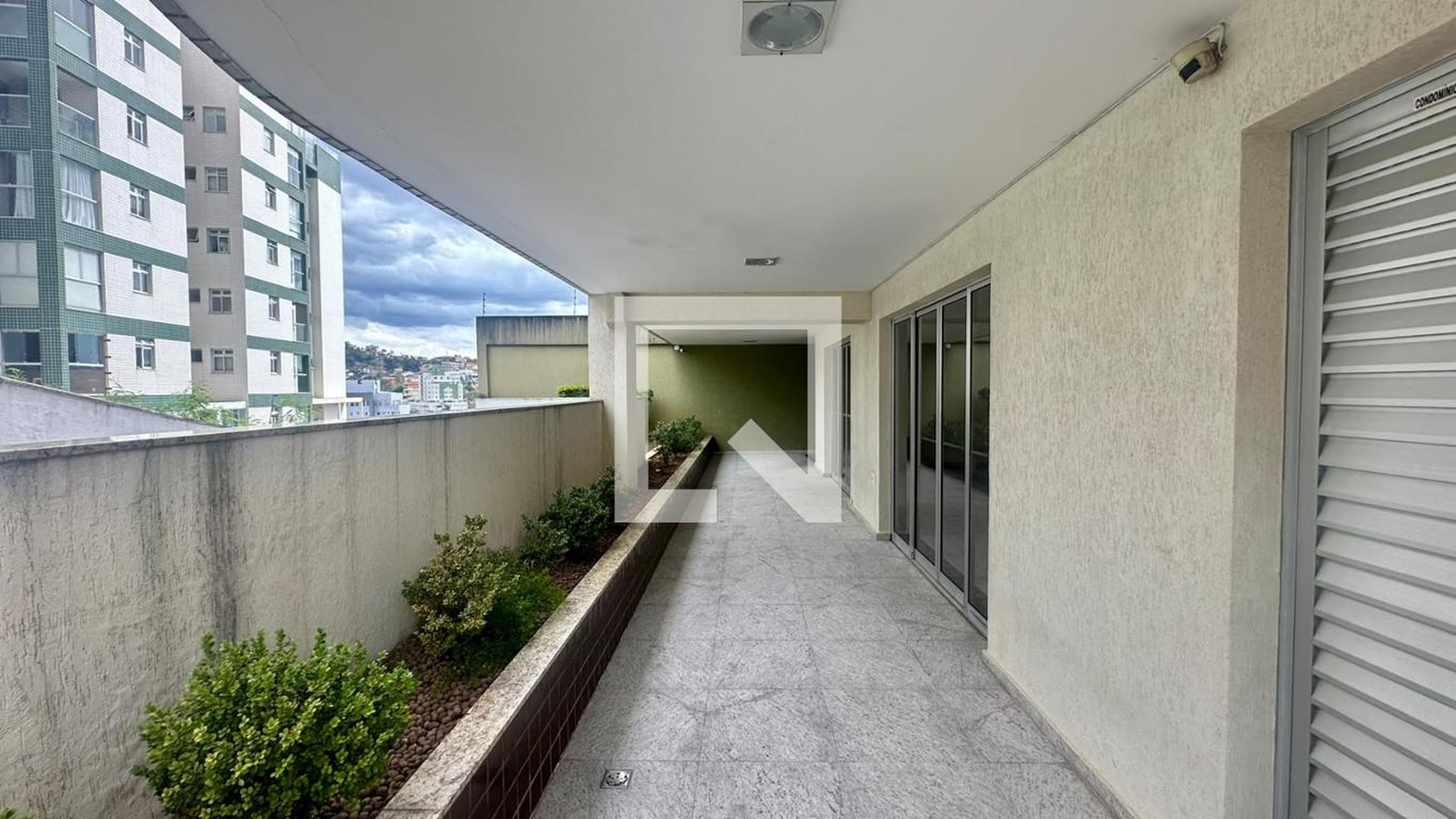 Hall de entrada Condomínio em Rua Moacyr José Bernardes, 100