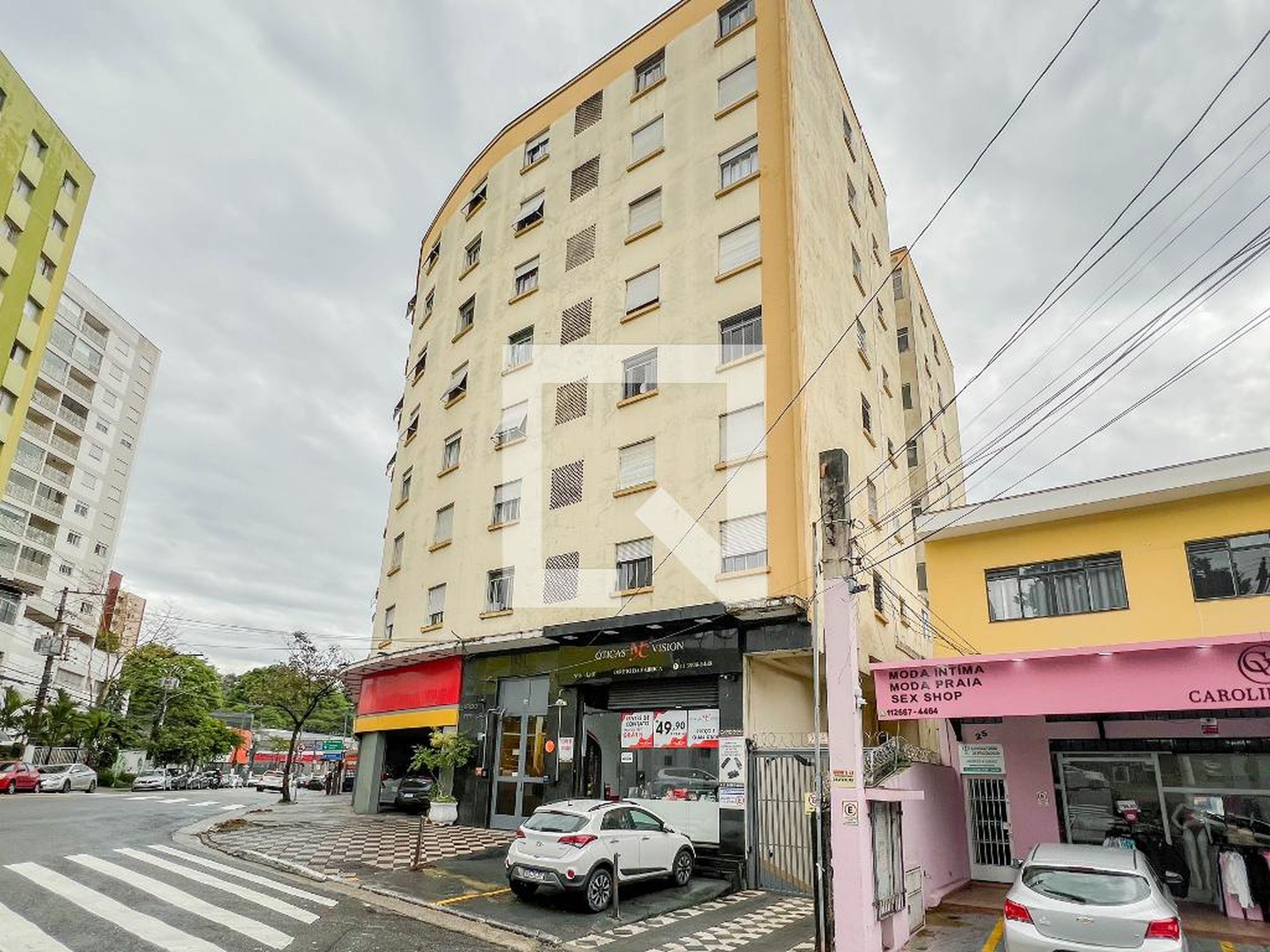 Fachada Condomínio em Rua Tenente Sylvio Fleming, 34