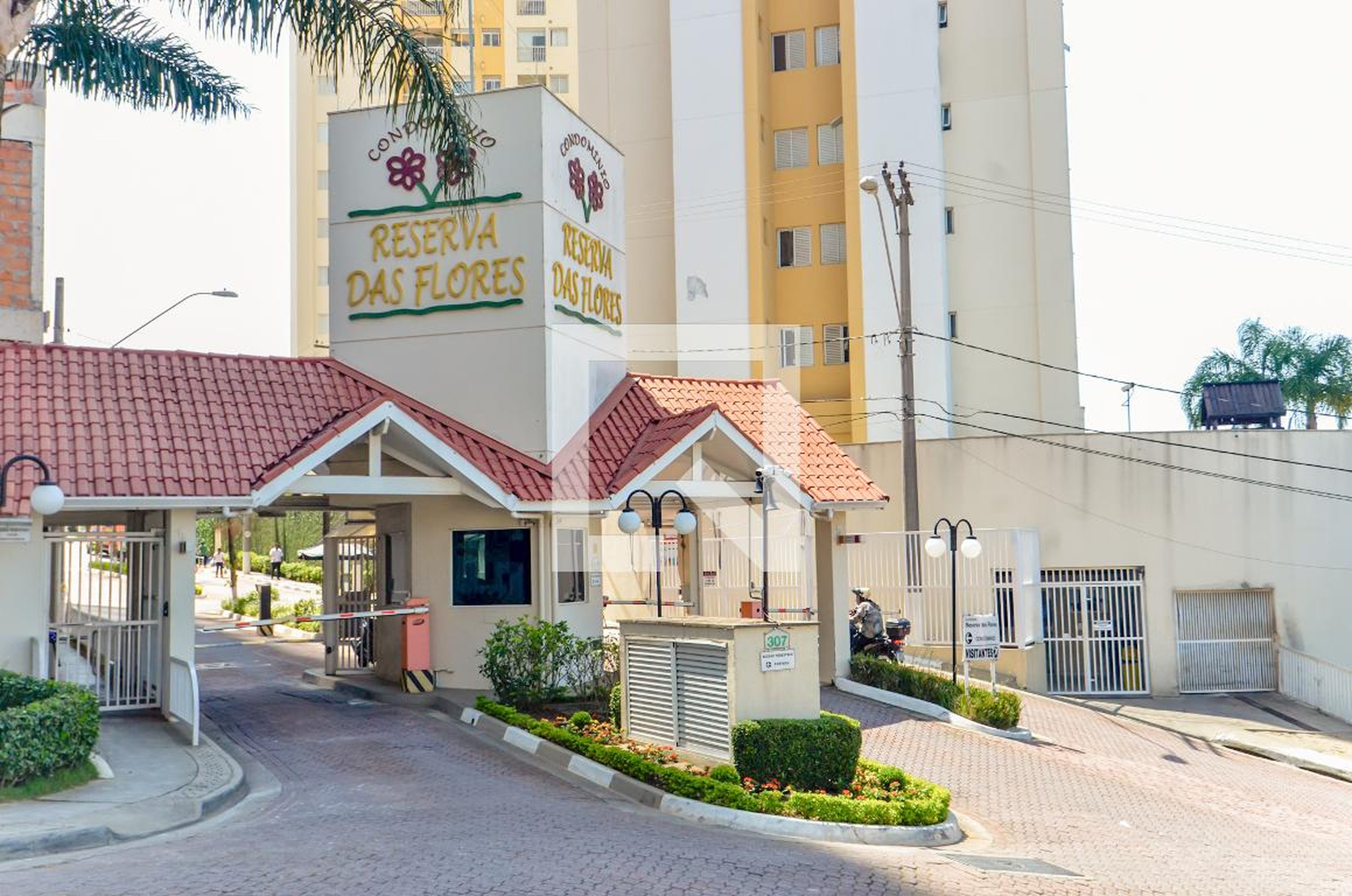 Fachada Condomínio Reserva das Flores