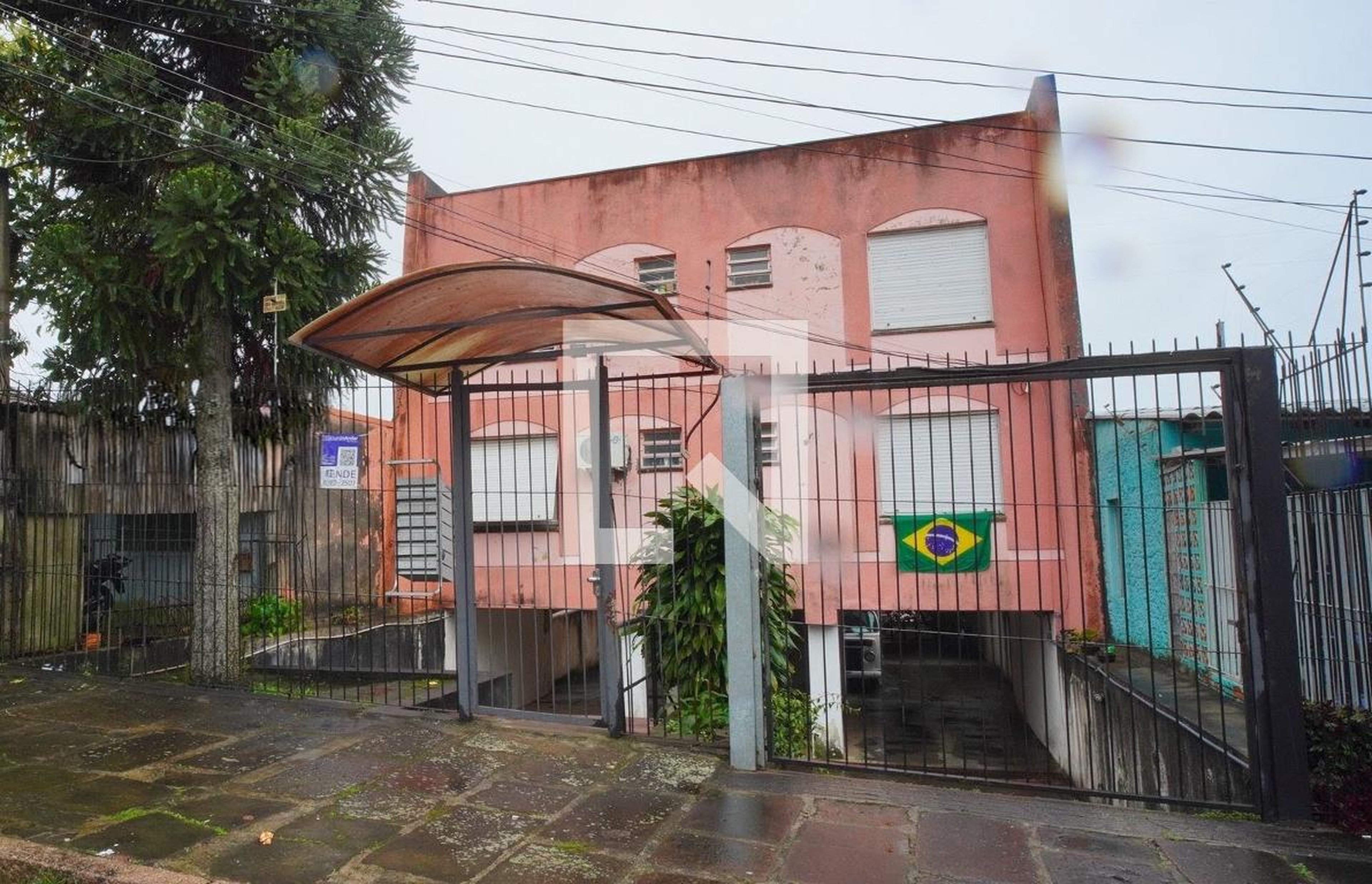 Fachada Condomínio em Rua Bartolomeu Dias, 694