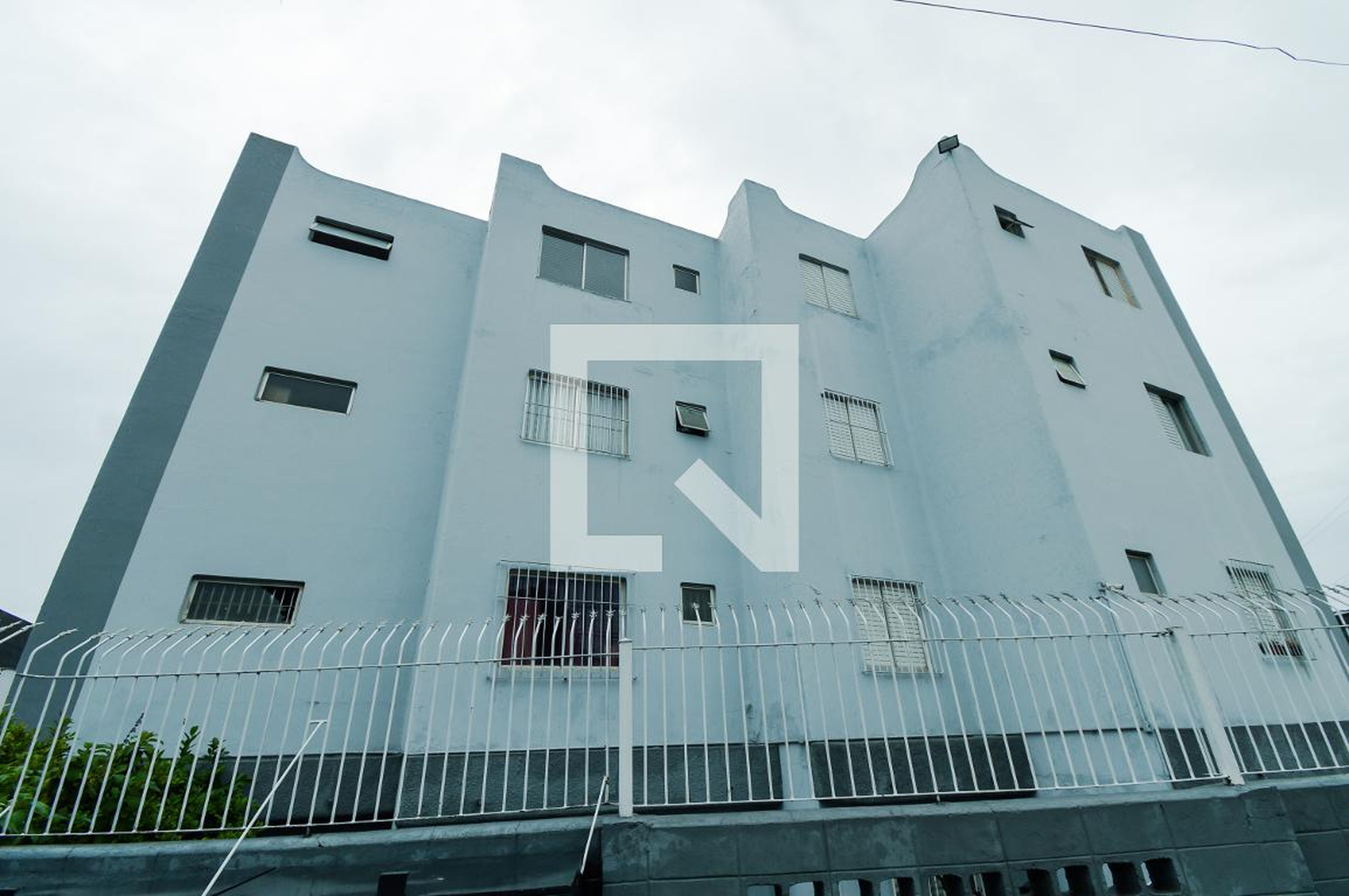 Fachada do Prédio Condomínio em Praça Kasato Maru, 82