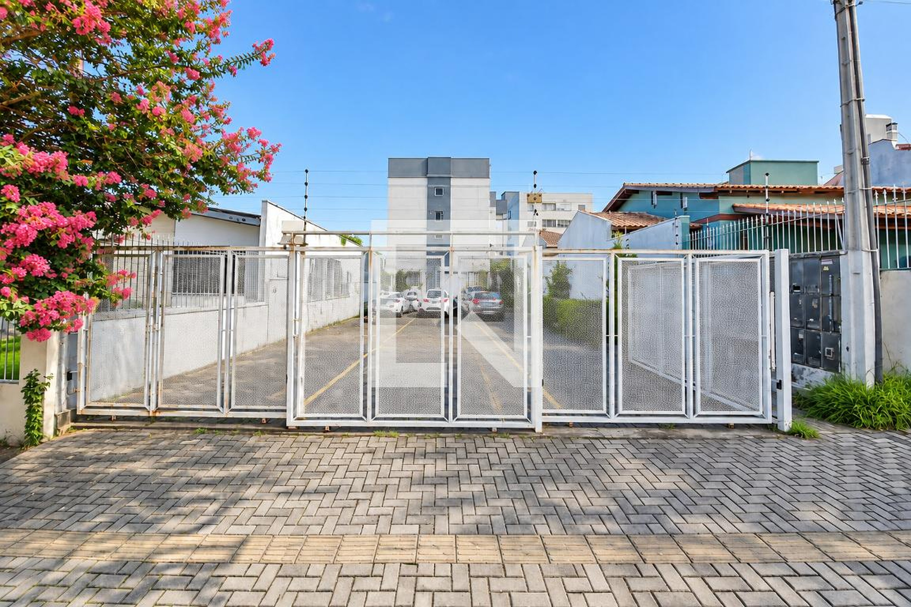 Fachada Condomínio em Rua Lauro Müller, 292