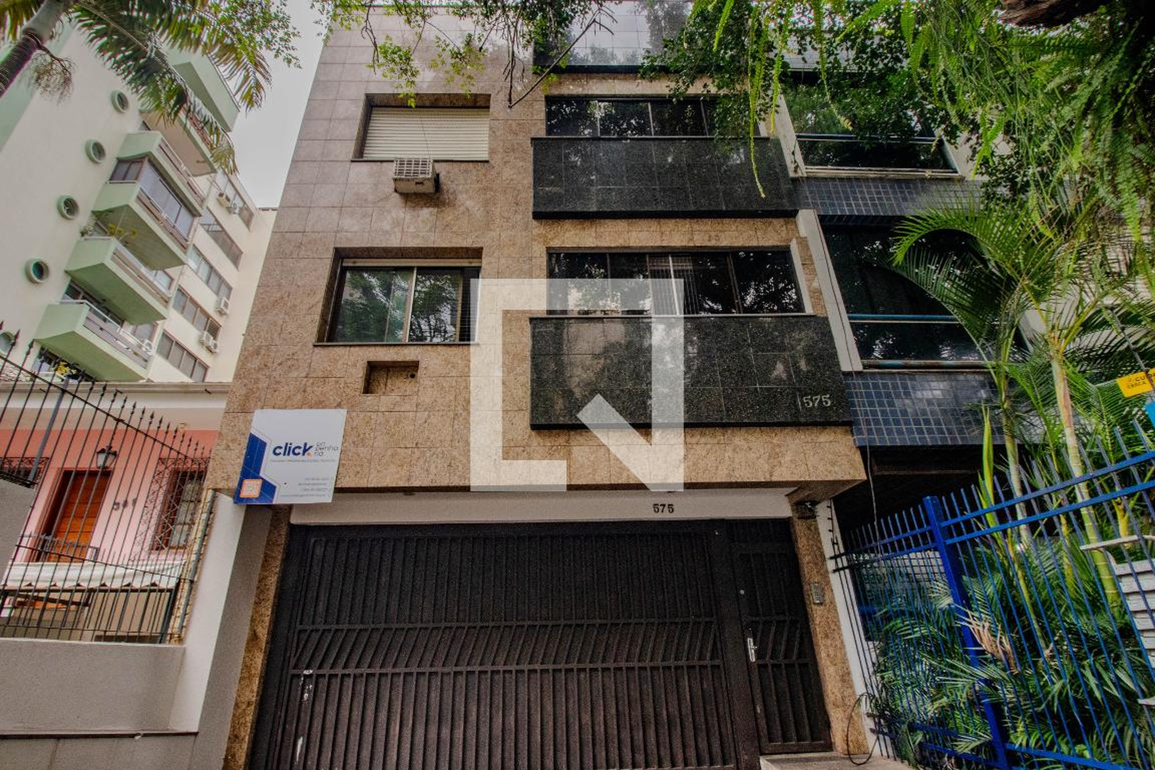 Fachada Condomínio em Avenida Coronel Lucas de Oliveira, 575