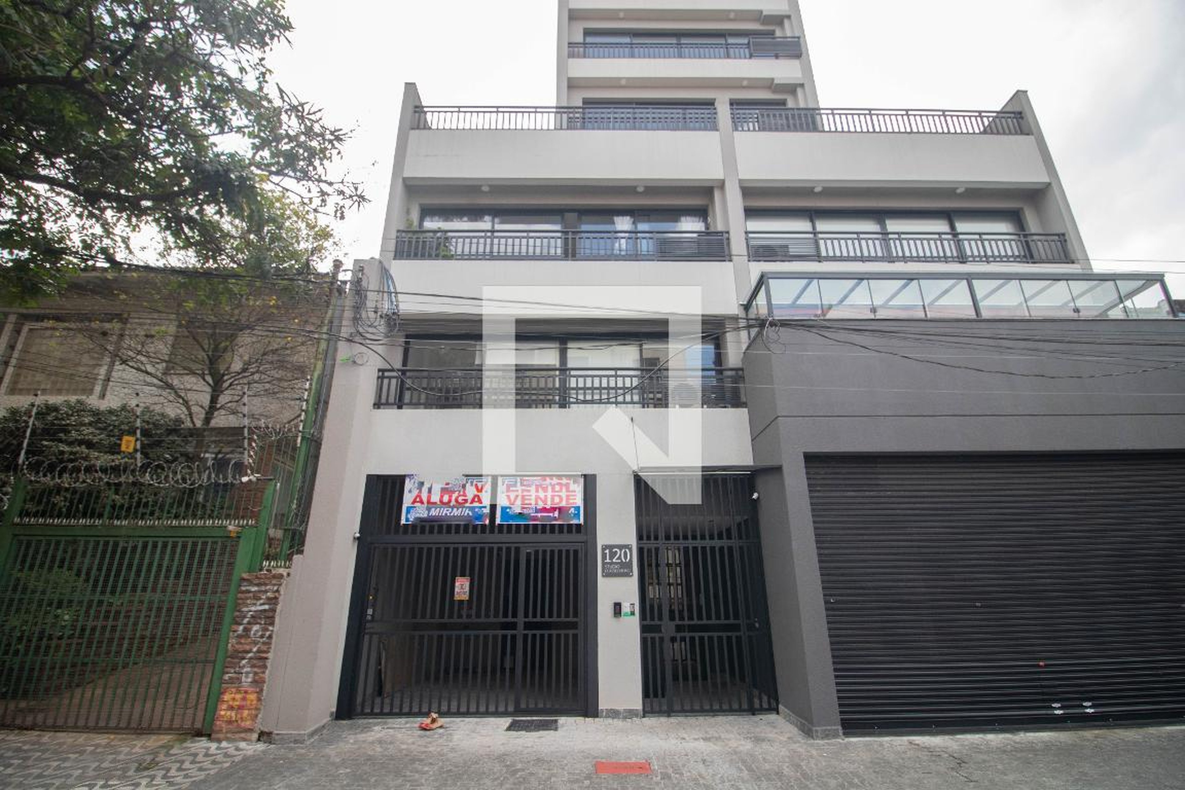 Fachada Condomínio Studio Conselheiro