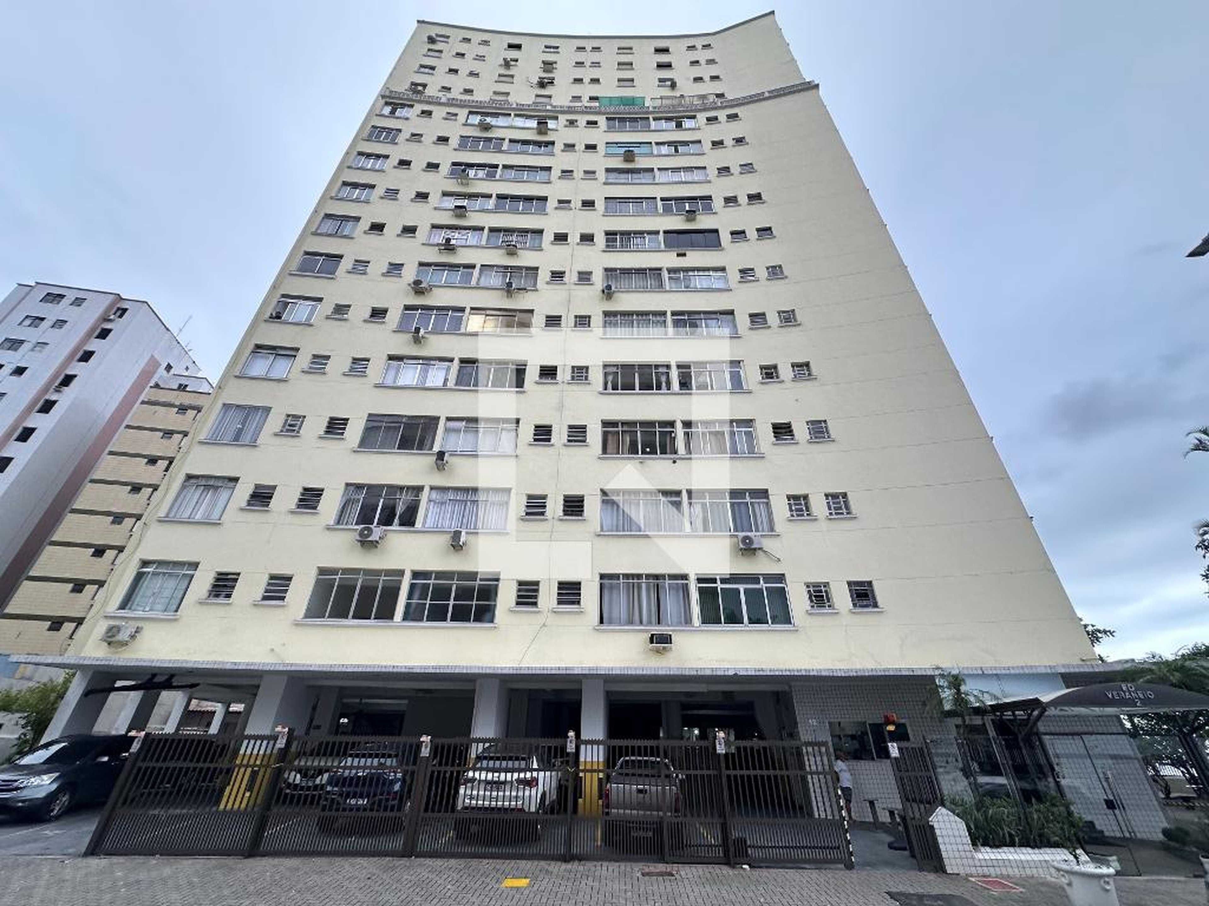 Fachada do Prédio Condomínio Veraneio