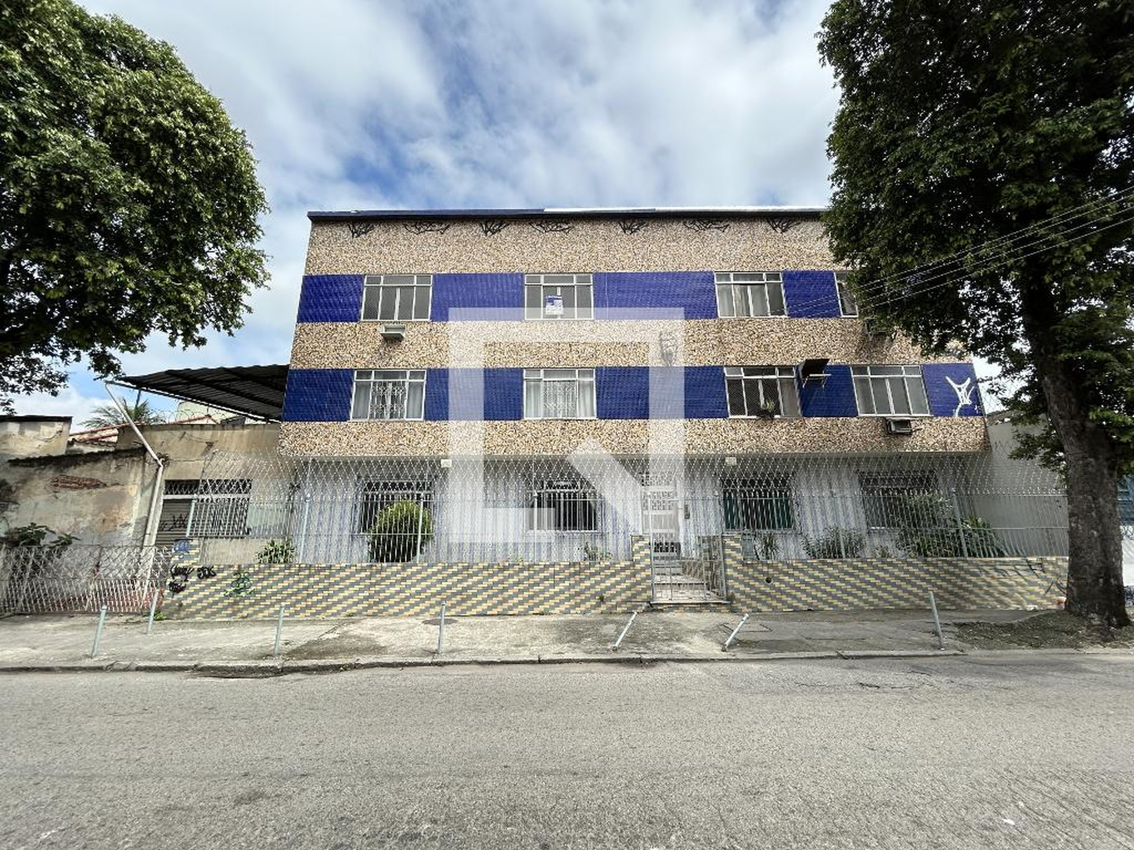 Fachada Condomínio em Rua Guilhermina, 185