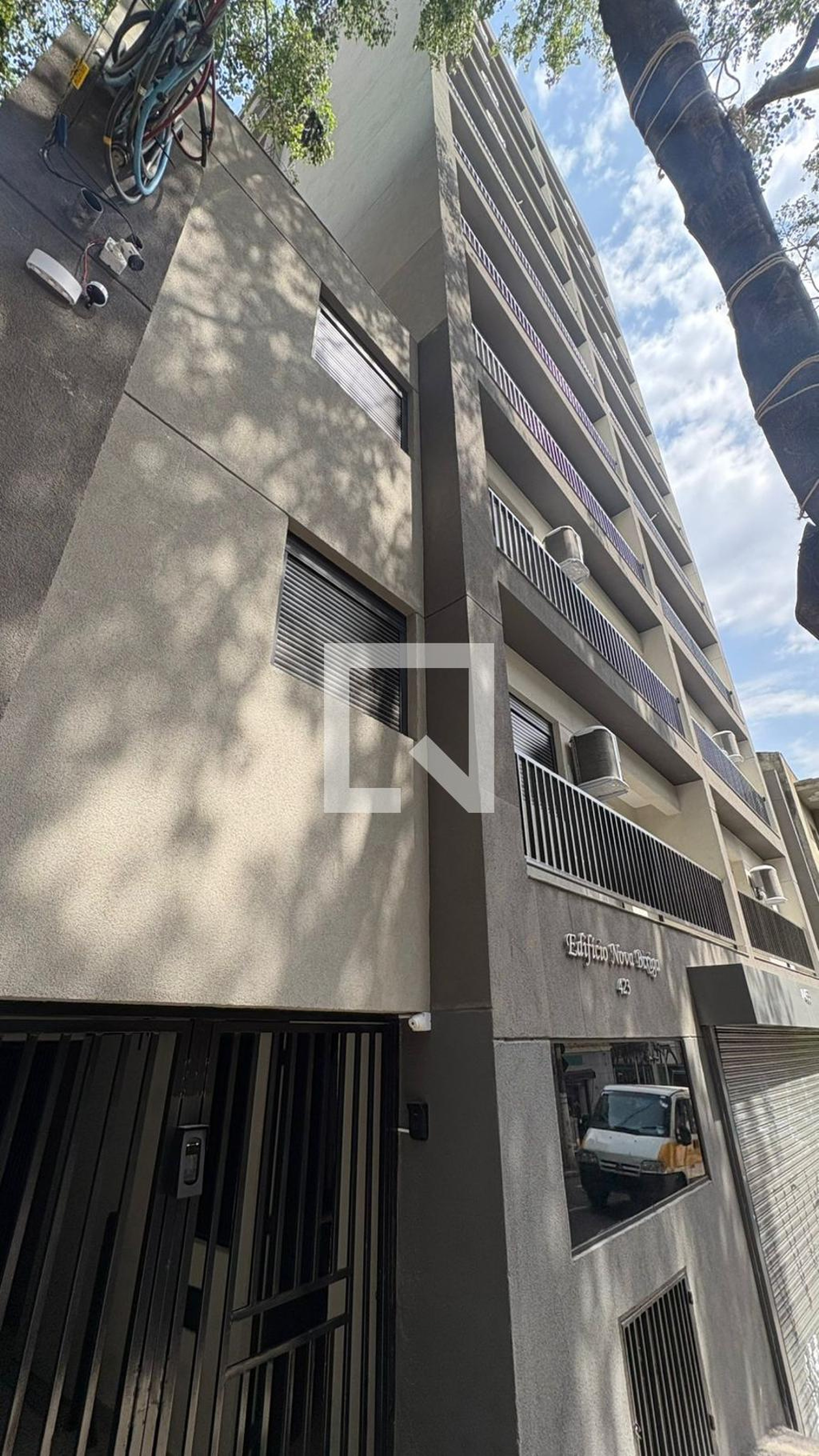 Fachada Condomínio em Rua Professor Laerte Ramos de Carvalho, 805
