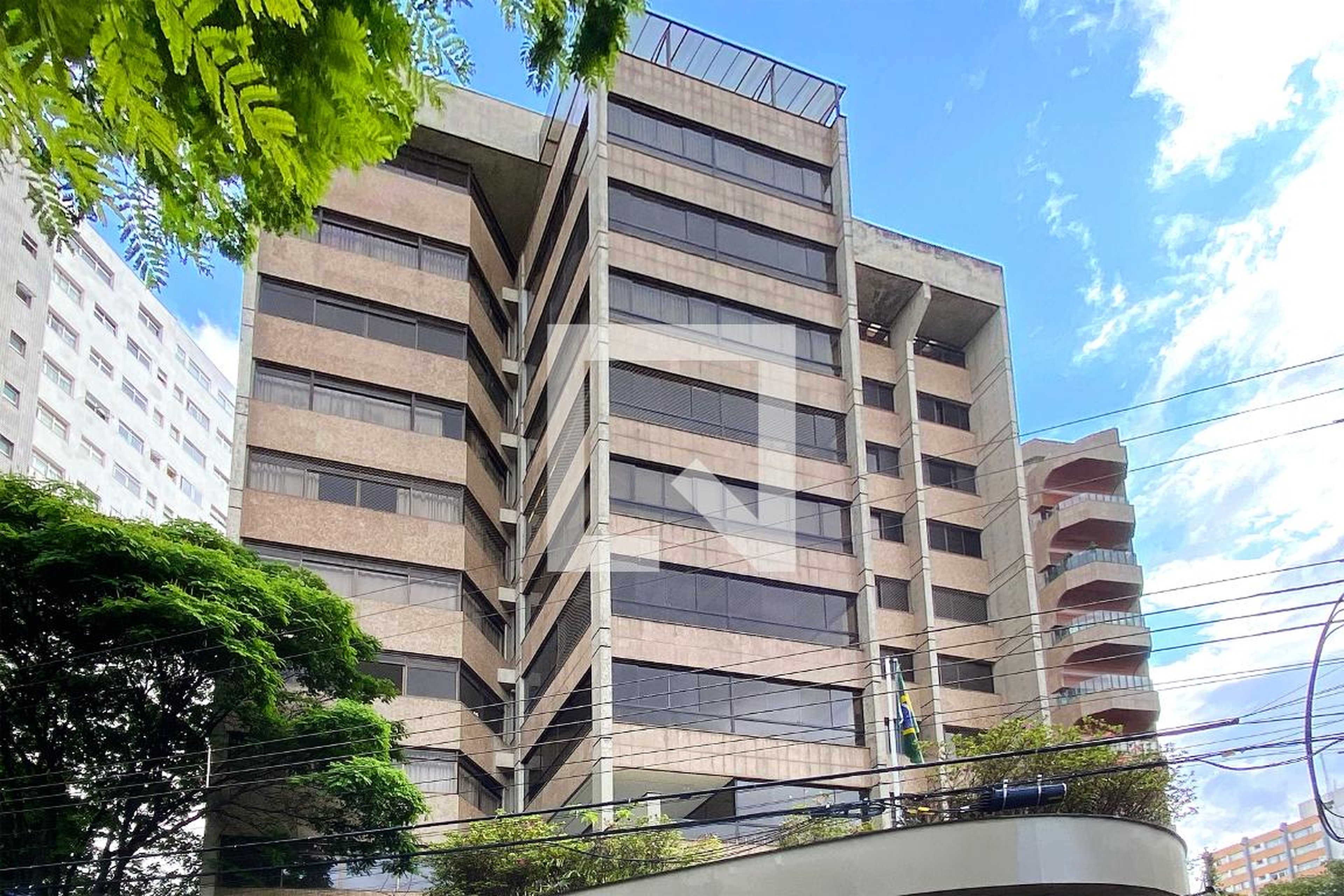 Fachada Condomínio em Rua Samuel Pereira, 230