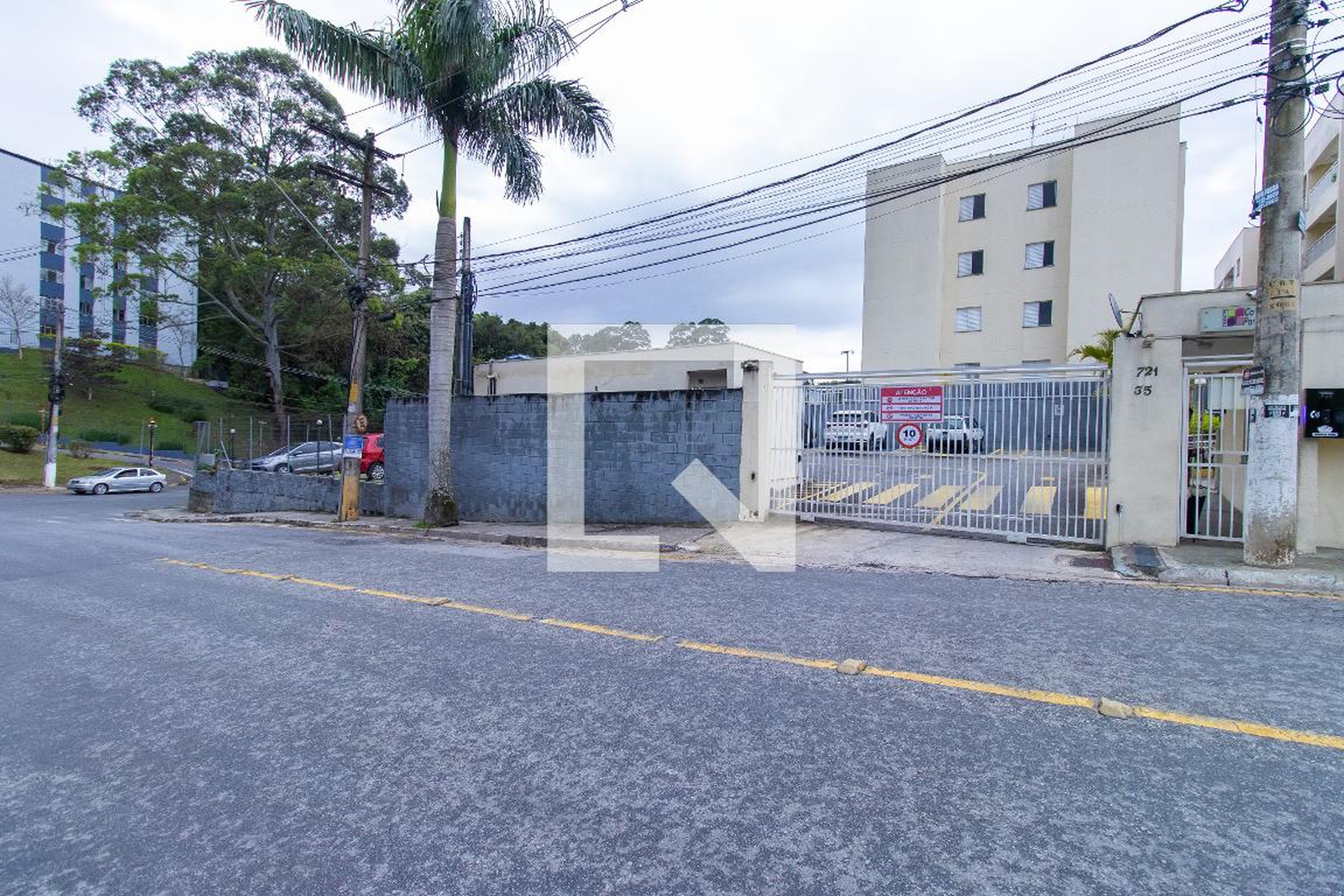 Fachada do condomínio Condomínio Reserva Cotia Park