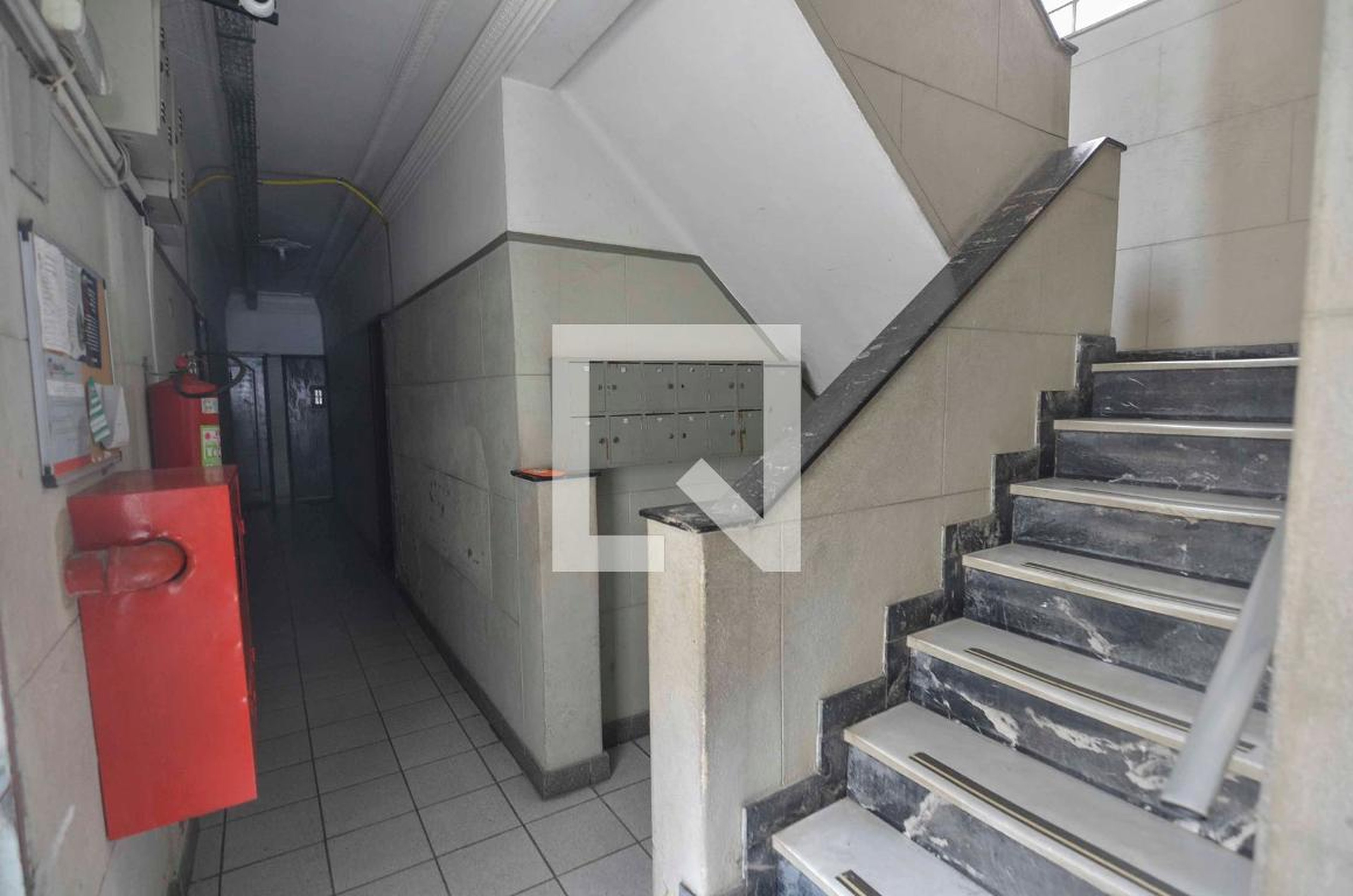 Hall - null