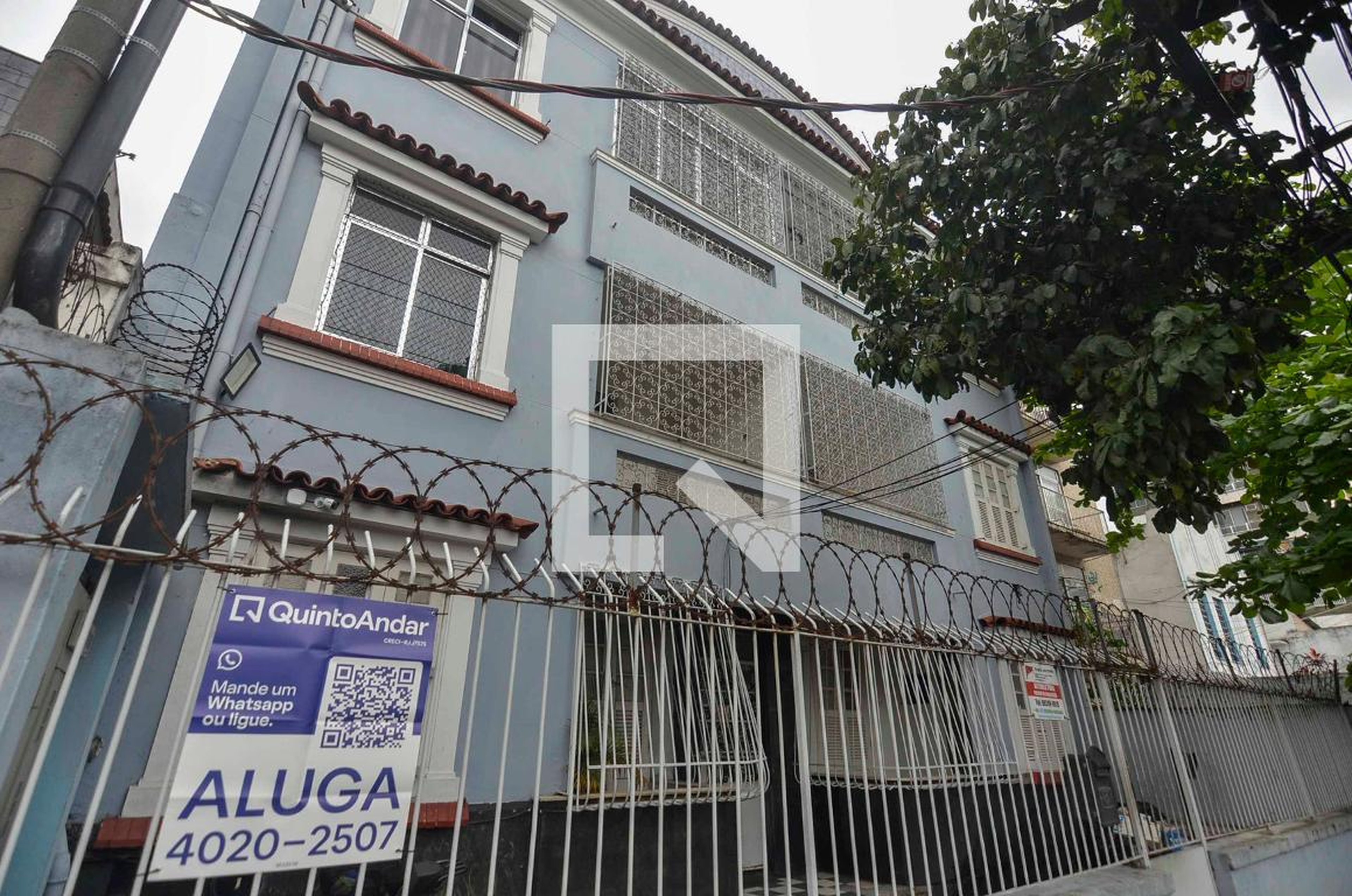 Fachada Condomínio em Rua Teodoro da Silva, 248