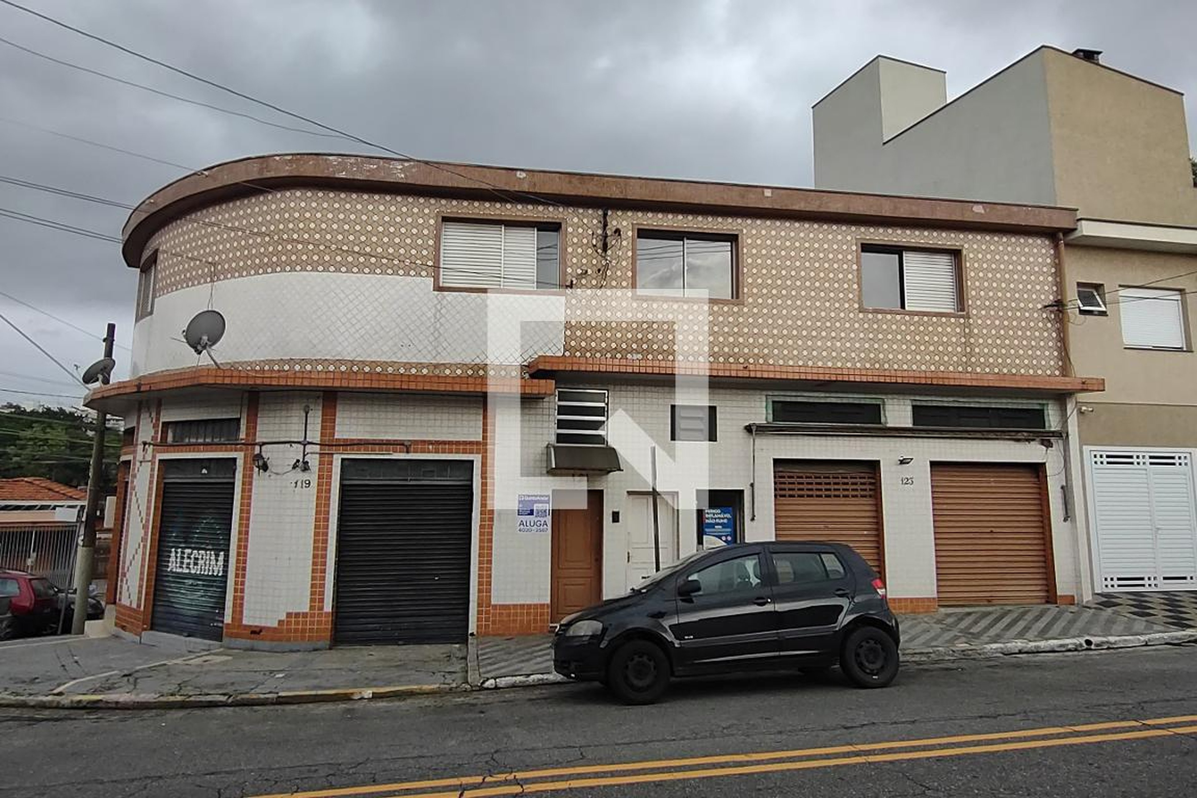 Fachada Condomínio em Rua Constantino de Moura Batista, 121