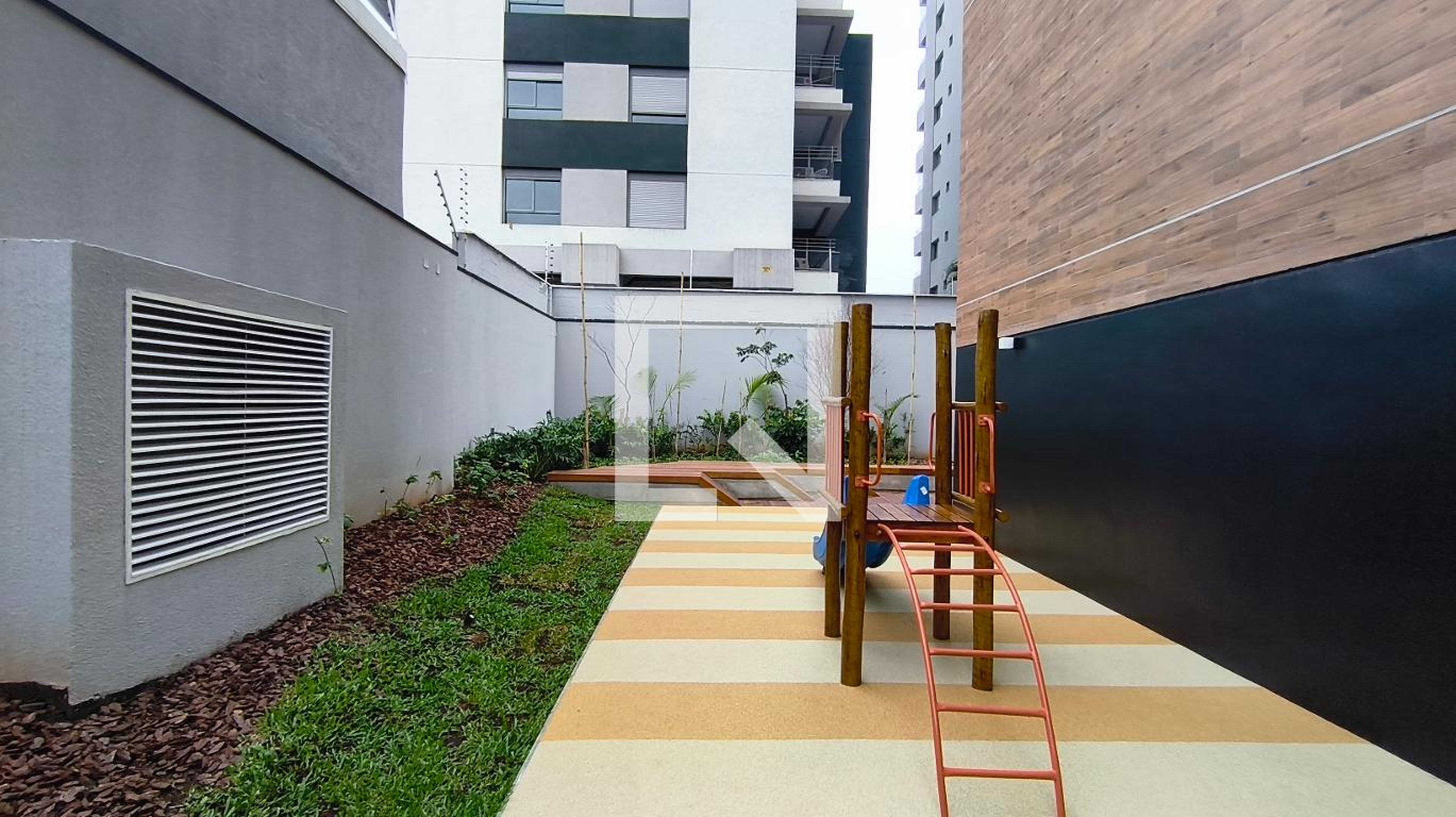 Playground - Absoluto Paraíso