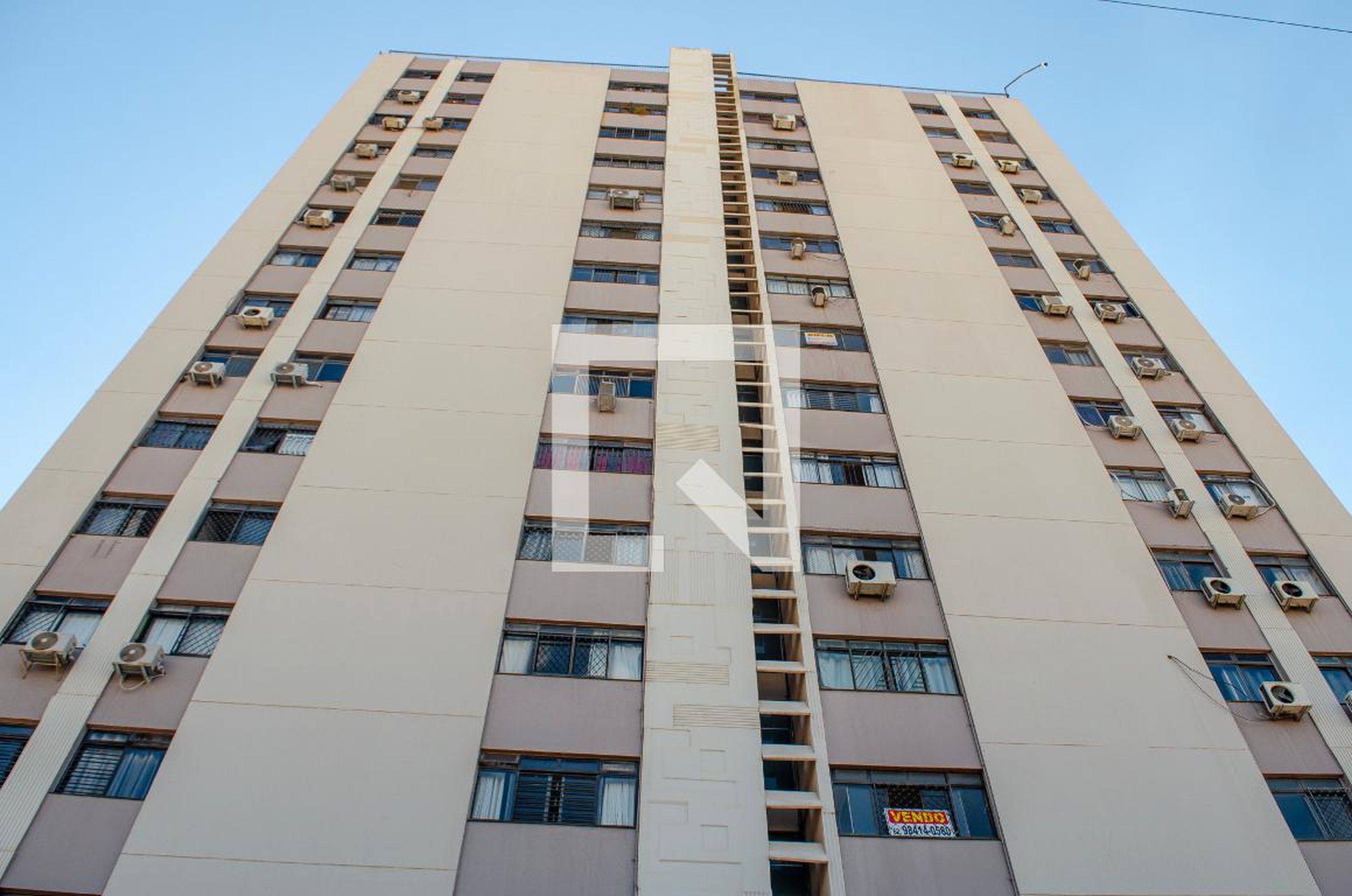 Fachada Condomínio em Rua Rio Verde, 560