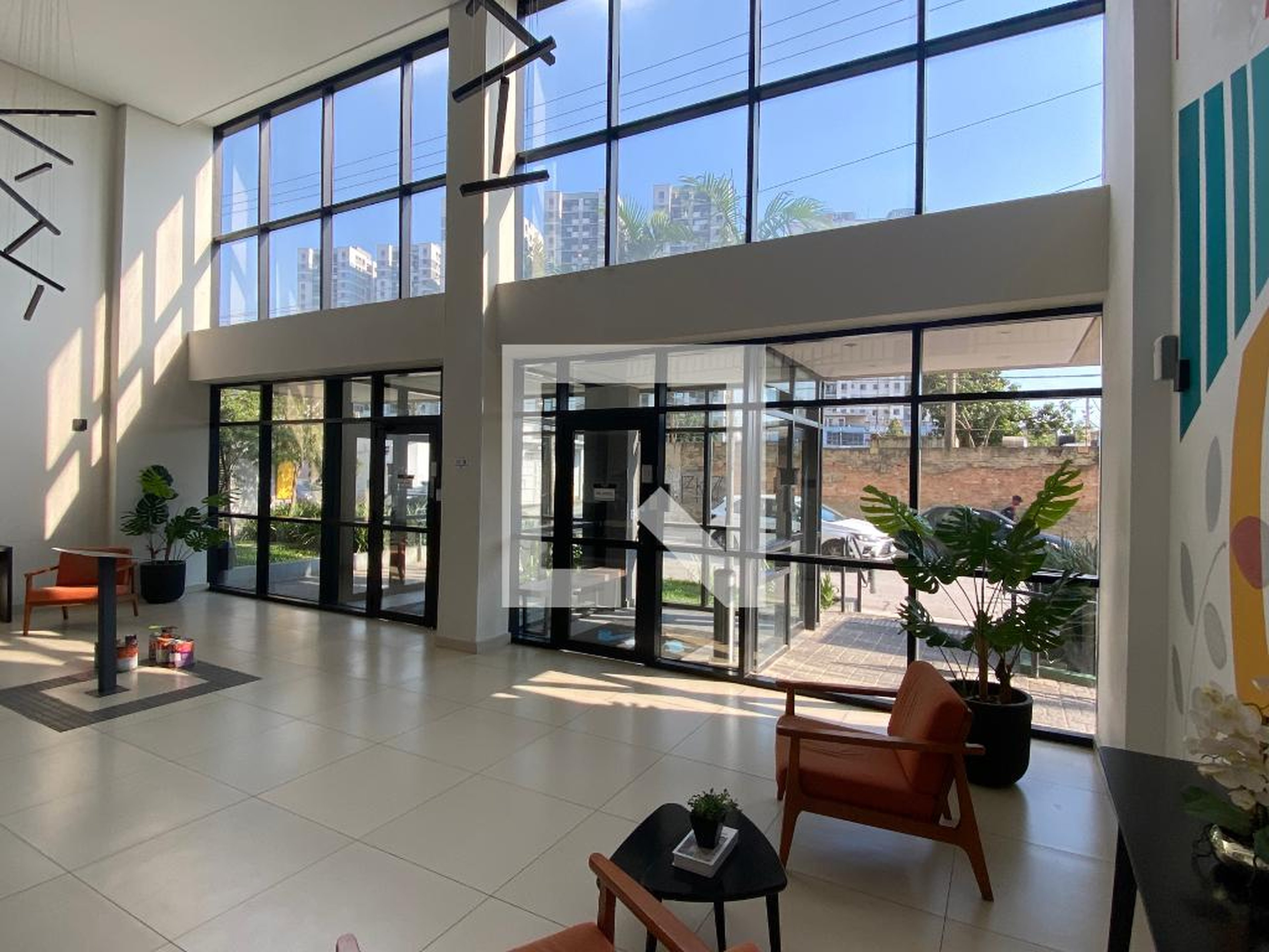 Hall - Via Rovai