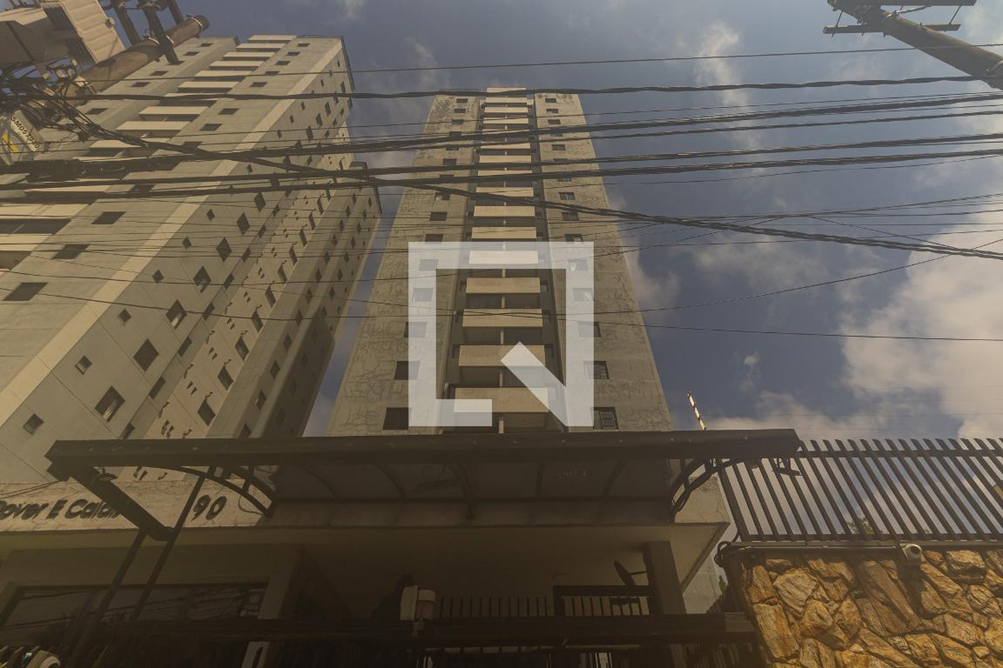 Fachada do Prédio Condomínio em Rua Isabel, 91