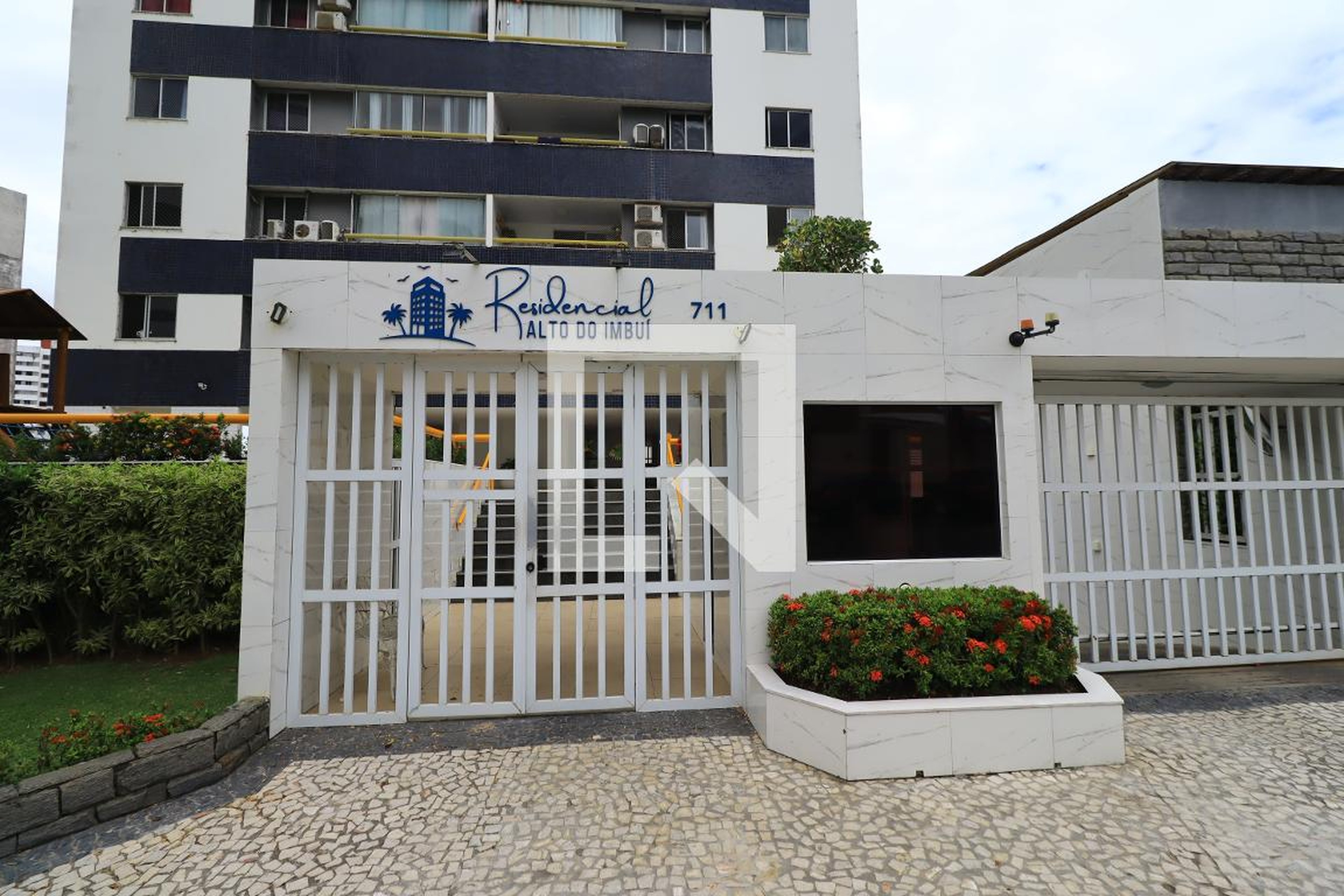 Fachada Condomínio Alto do Imbui