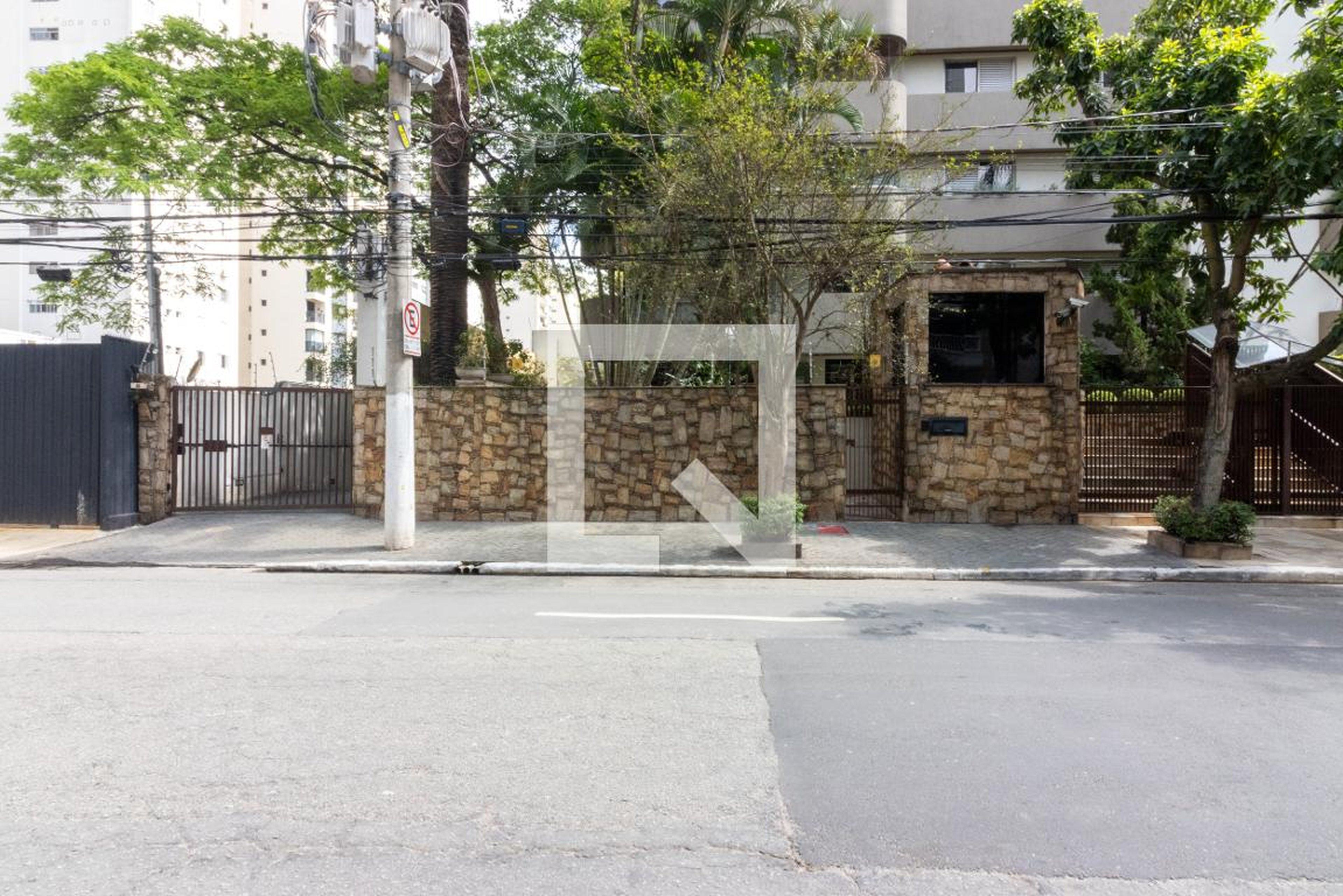 Fachada Condomínio Mansão Portinari