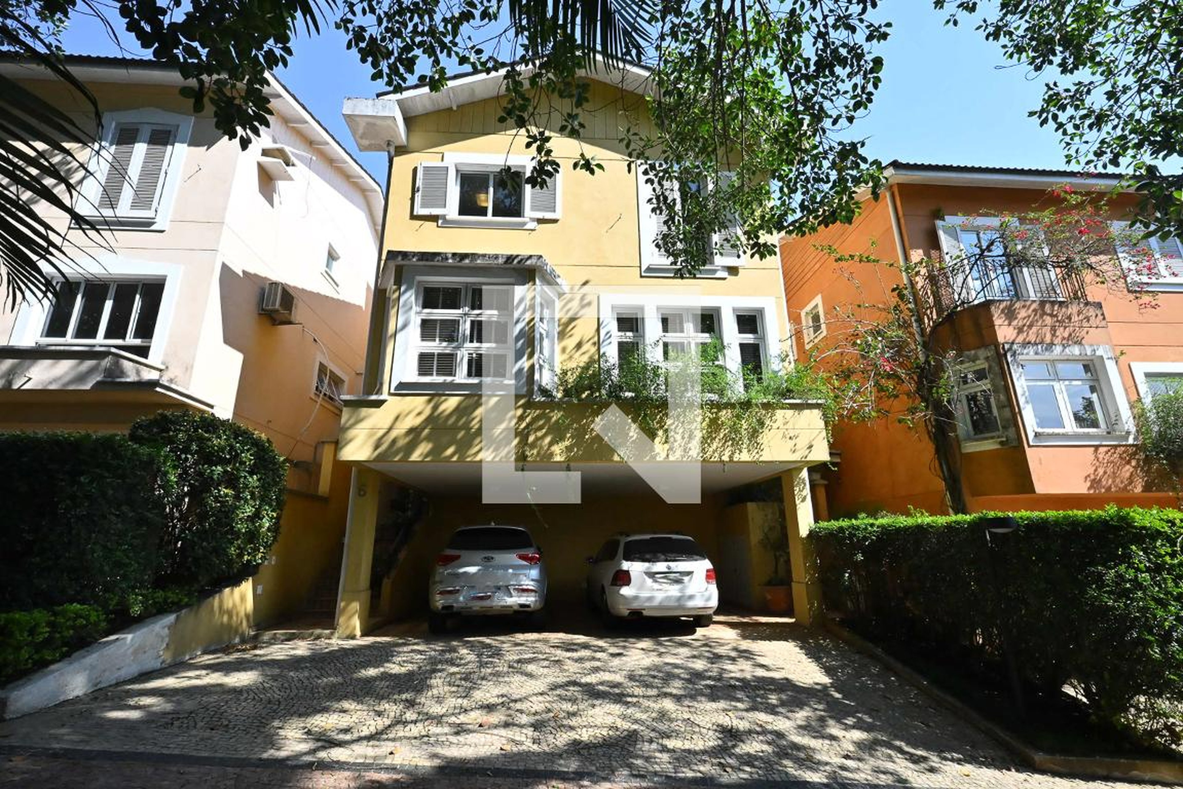 Fachada Condomínio Pine Hills