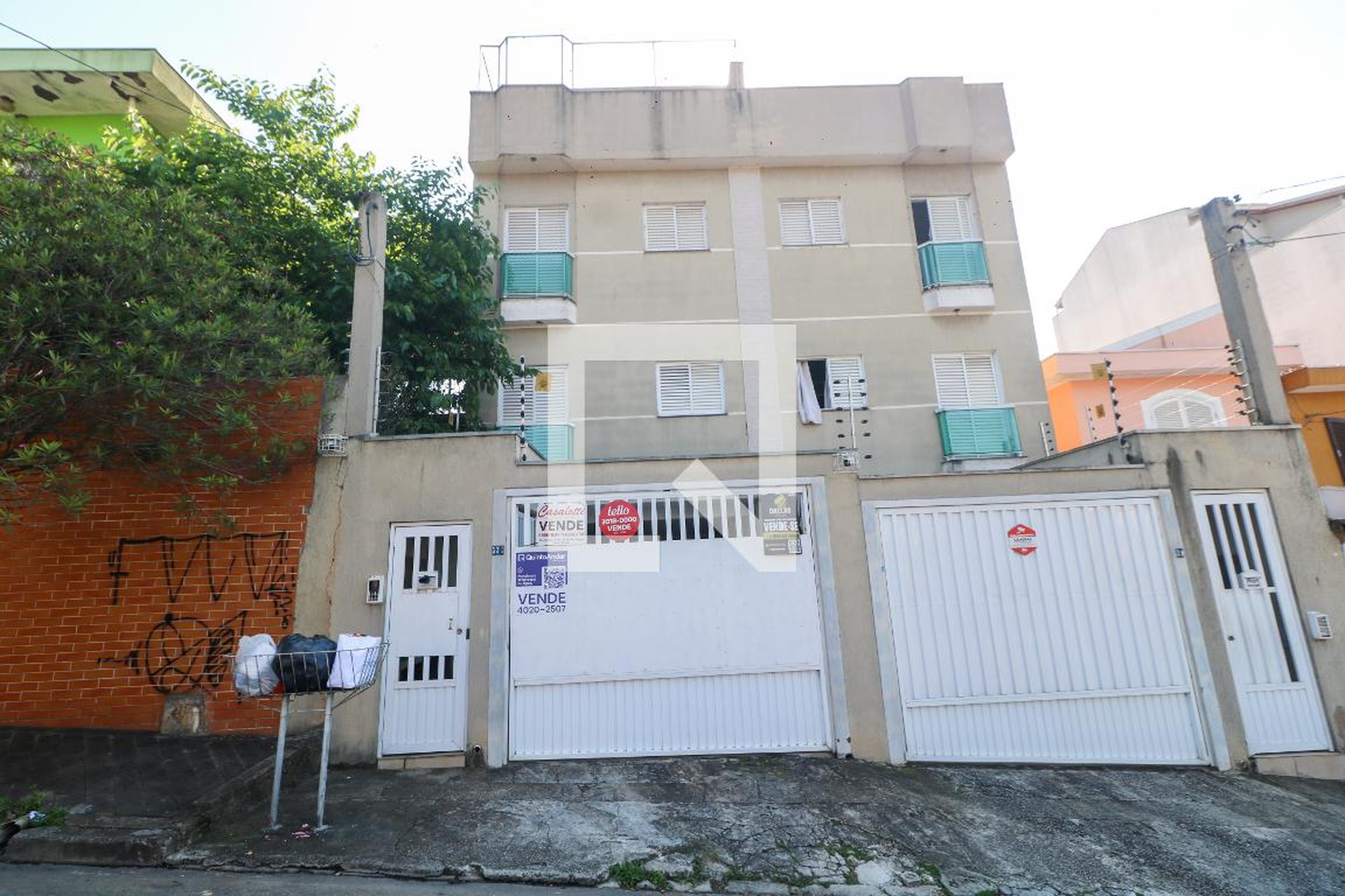 Fachada Condomínio em Rua Benjamin Constant, 335