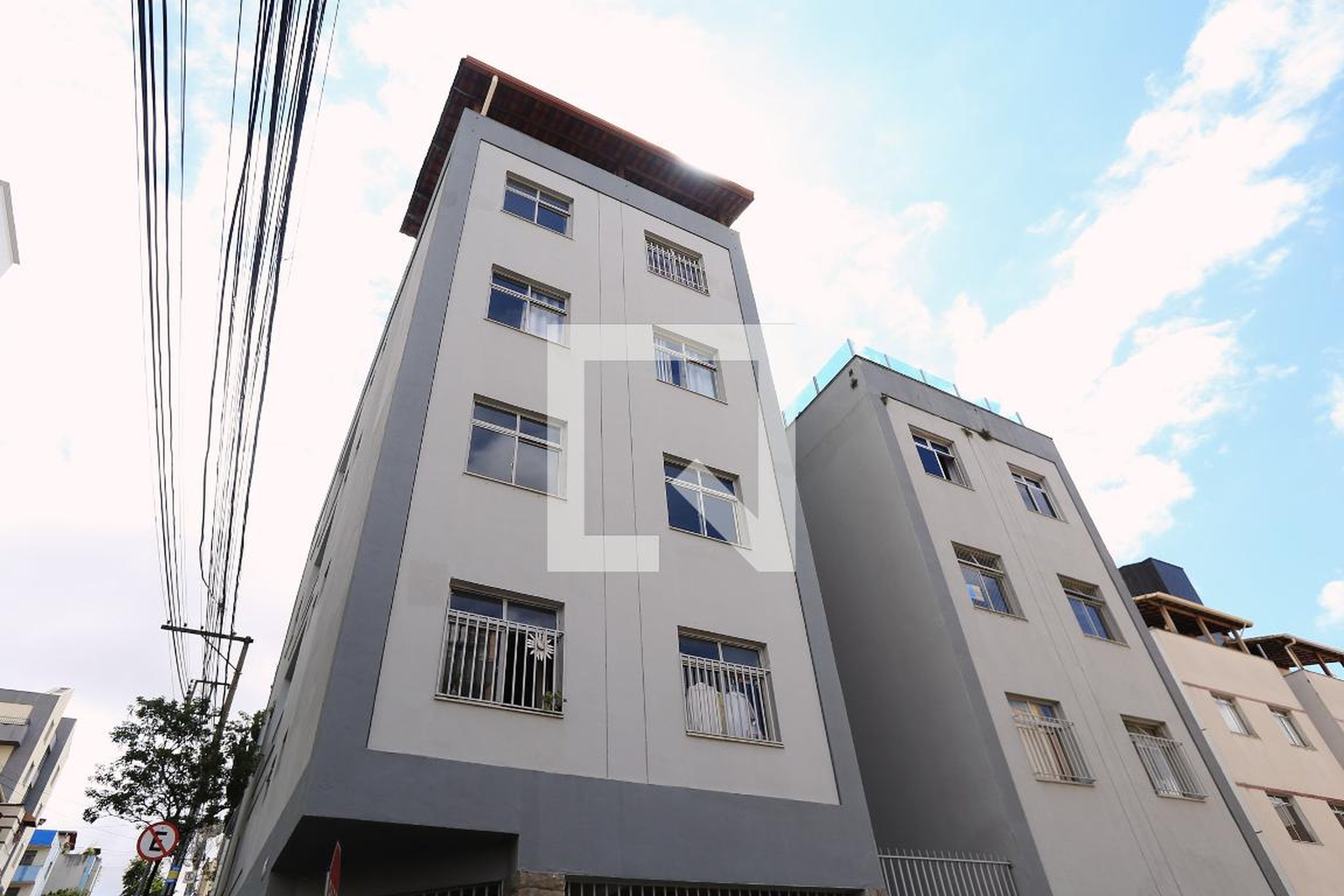 Fachada Condomínio em Rua Itajubá, 1430