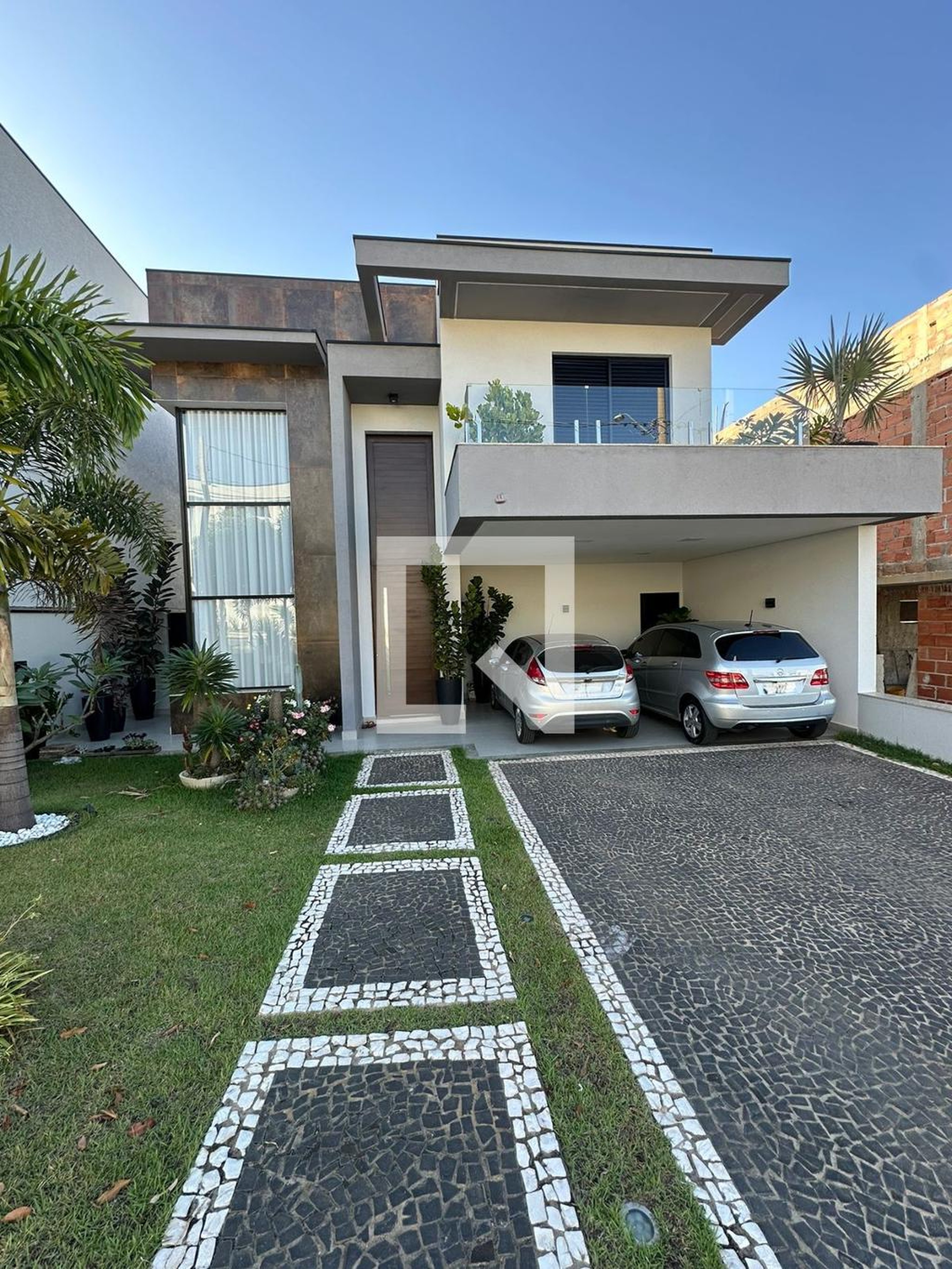 Fachada Condomínio em Rua Cecília de Godoy Camargo, 30