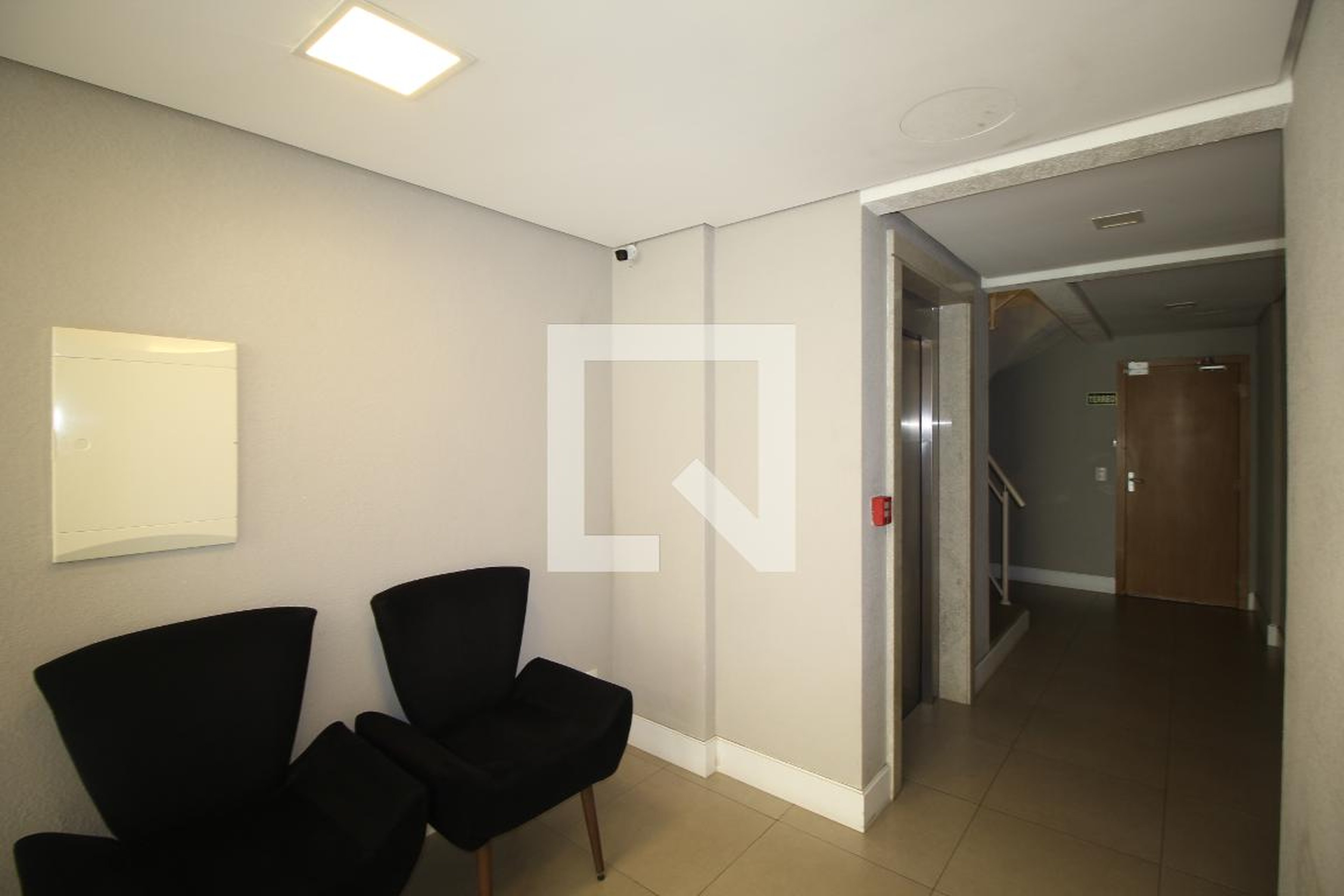 Hall - null