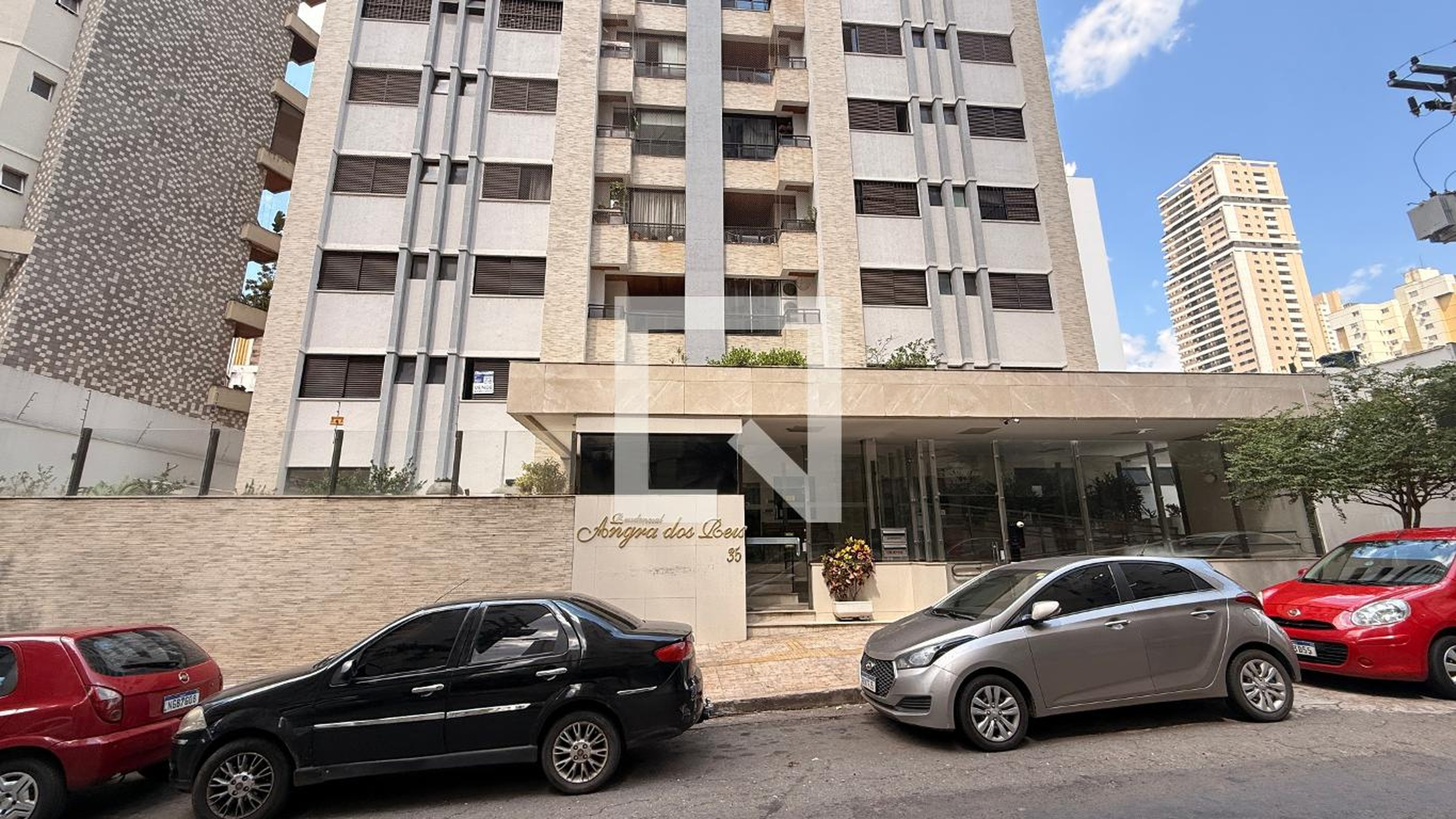 Fachada do Prédio Condomínio em Rua C-259, 35