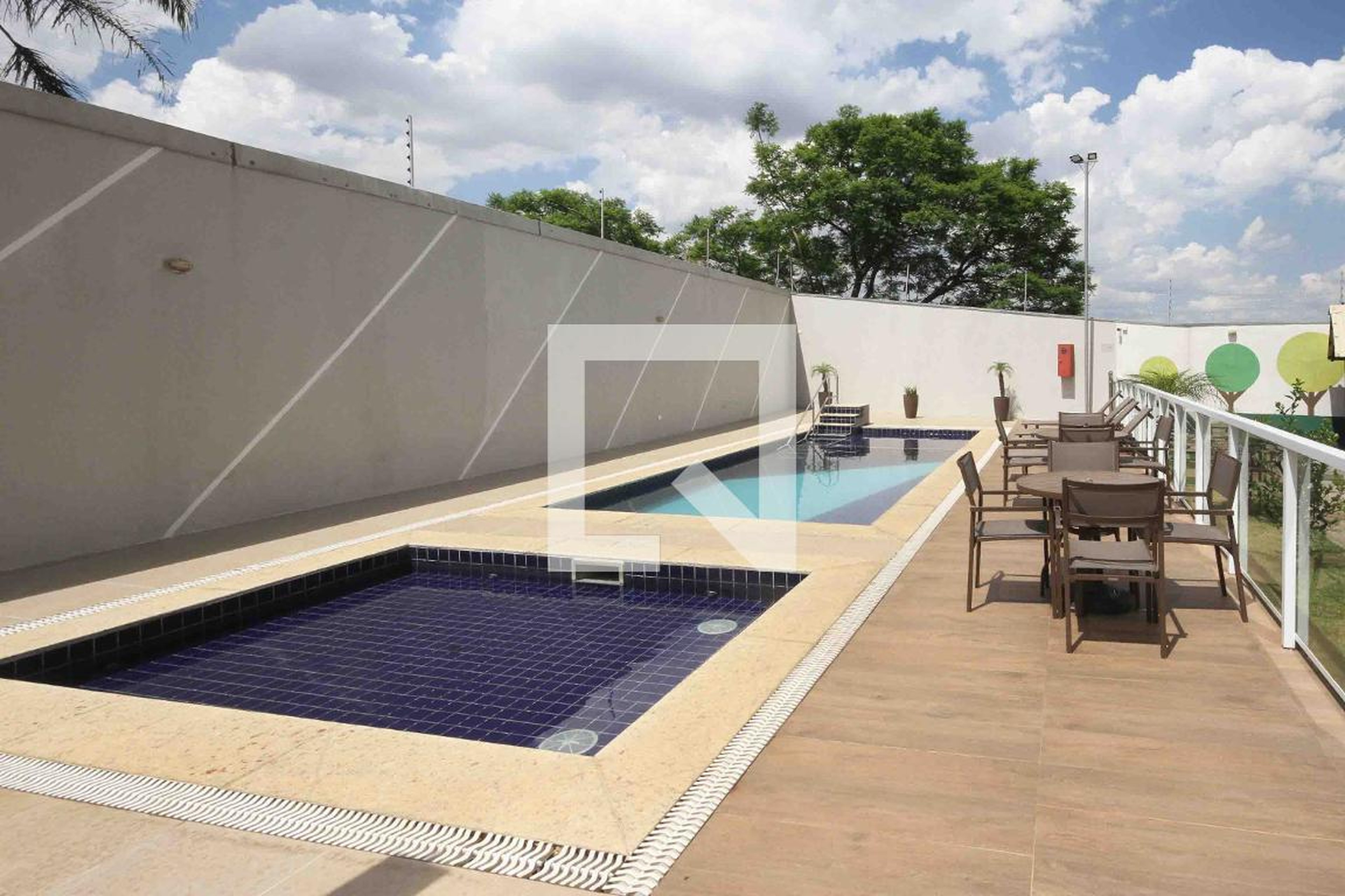 Piscina - MOB Sapopemba Emccamp
