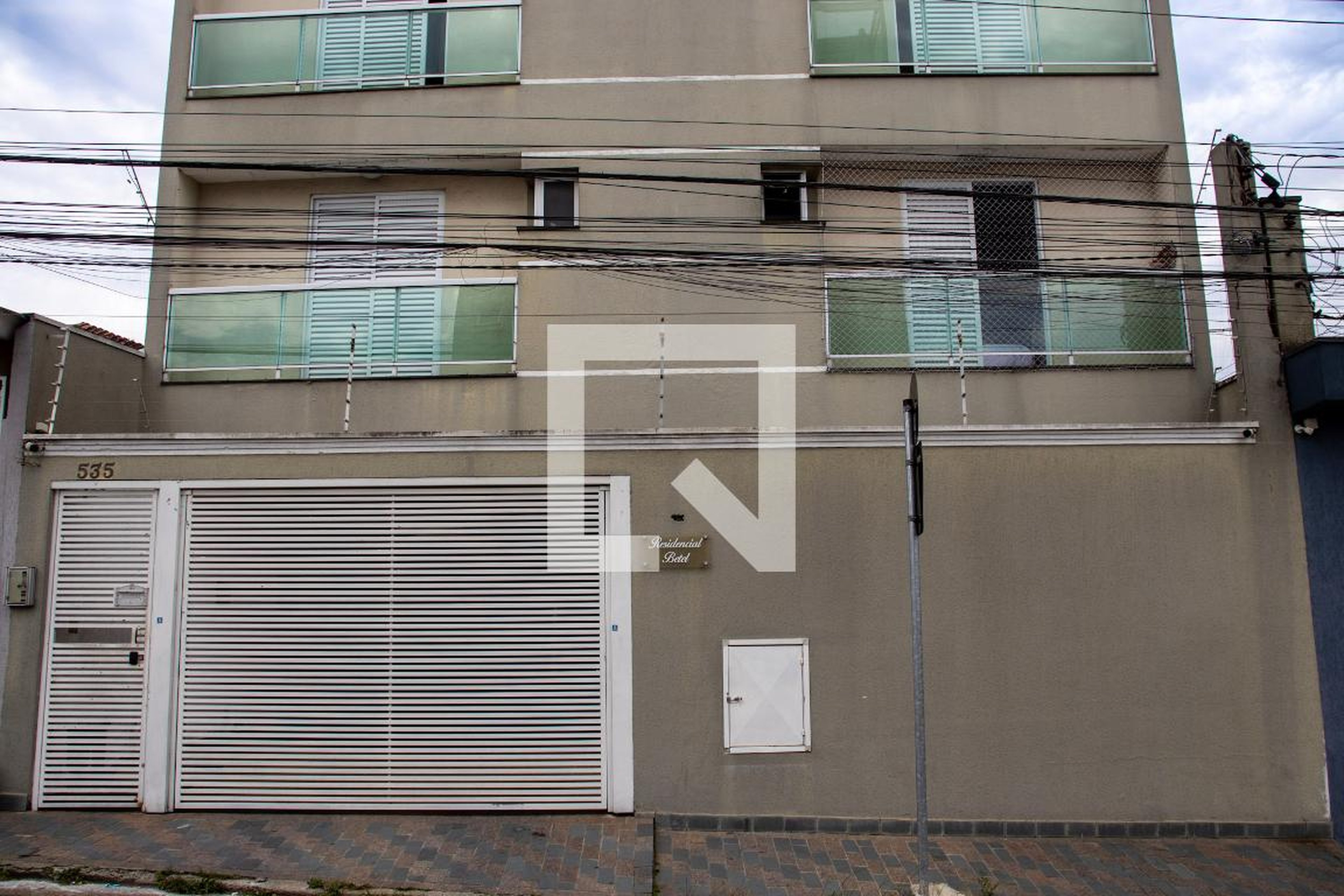 Fachada Condomínio em Rua Vitório Veneto, 535