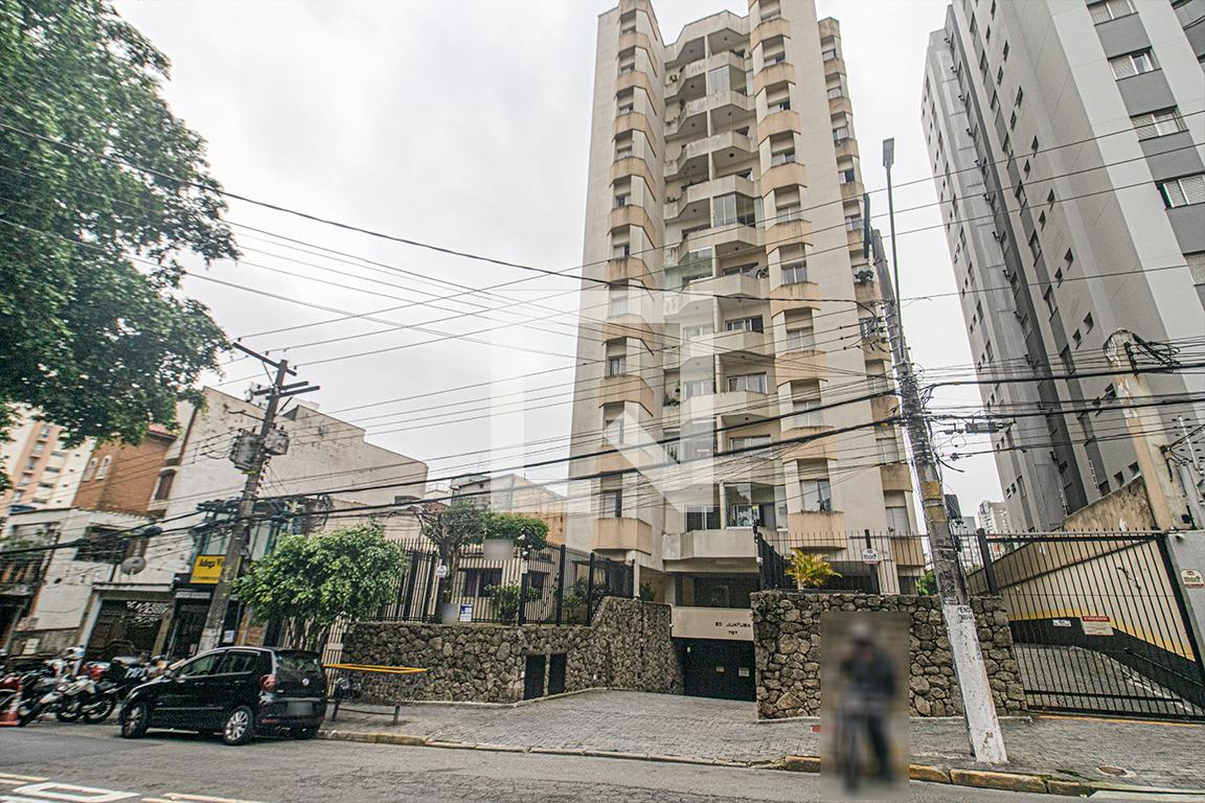 fachada Condomínio em Rua Vigário Albernaz, 770
