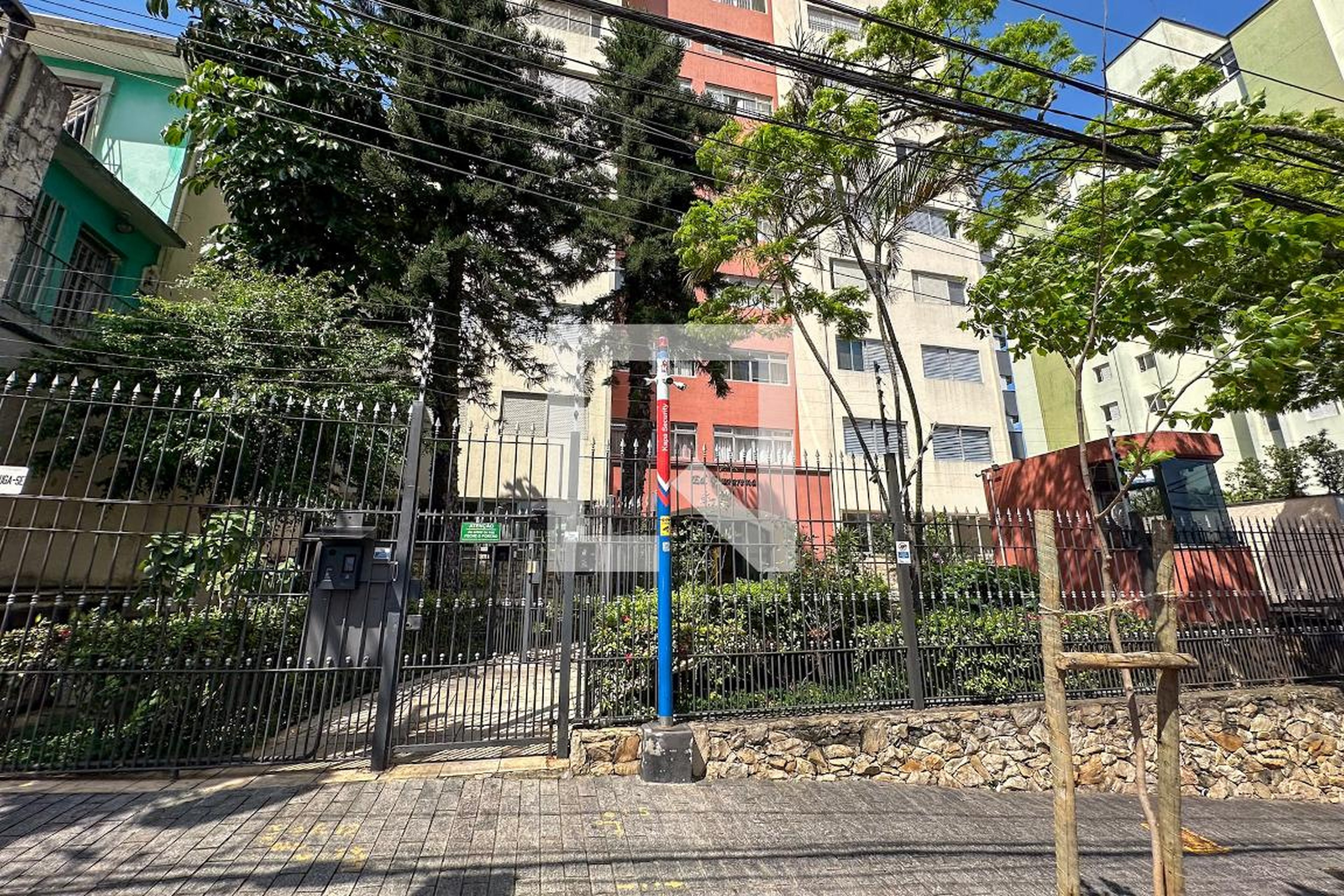 Fachada do Prédio Condomínio Guararema