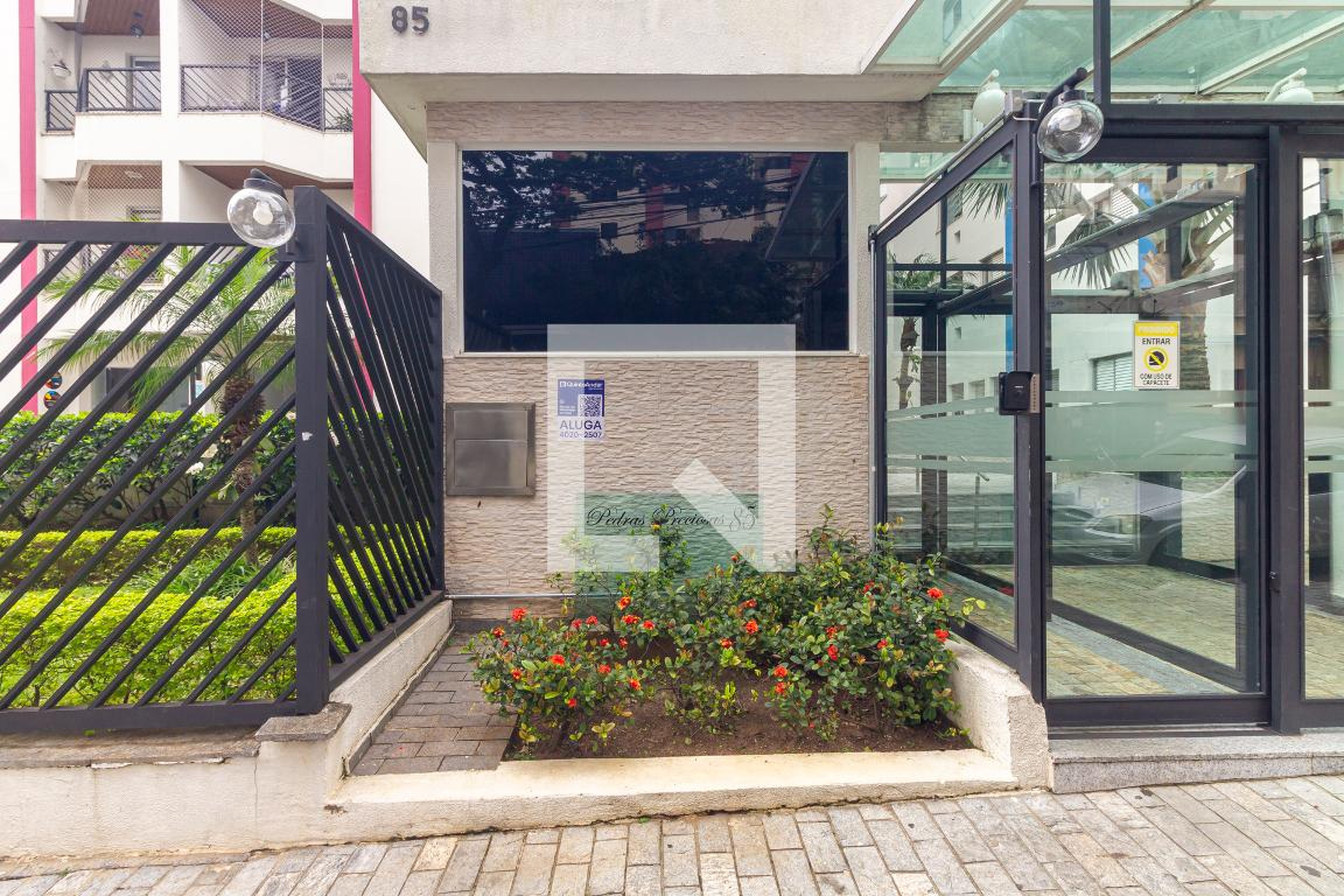 Fachada Edifício Pedras Preciosas