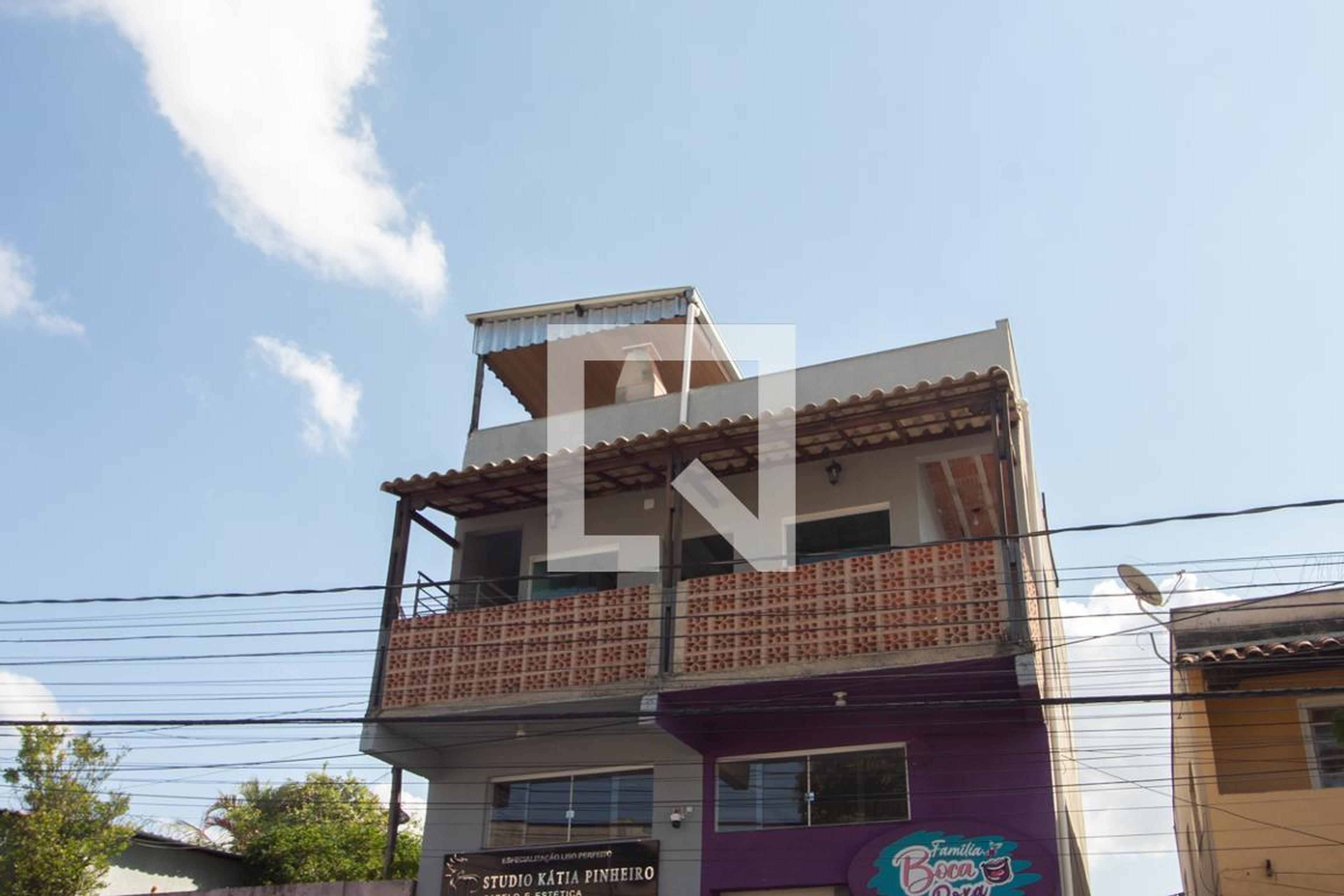 Fachada Condomínio em Rua Francisco Dumont, 693