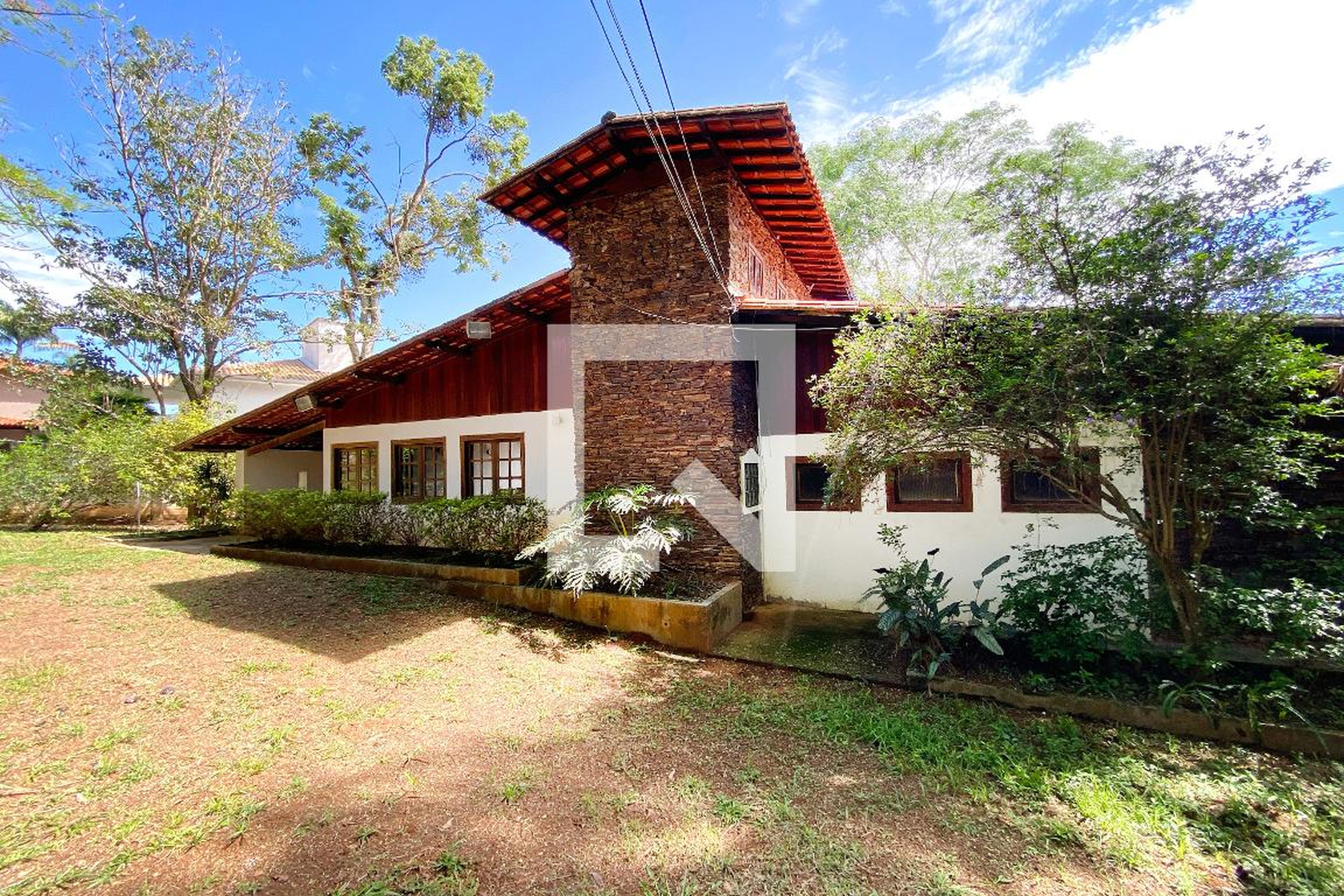 Fachada Condomínio Ouro Velho Mansões