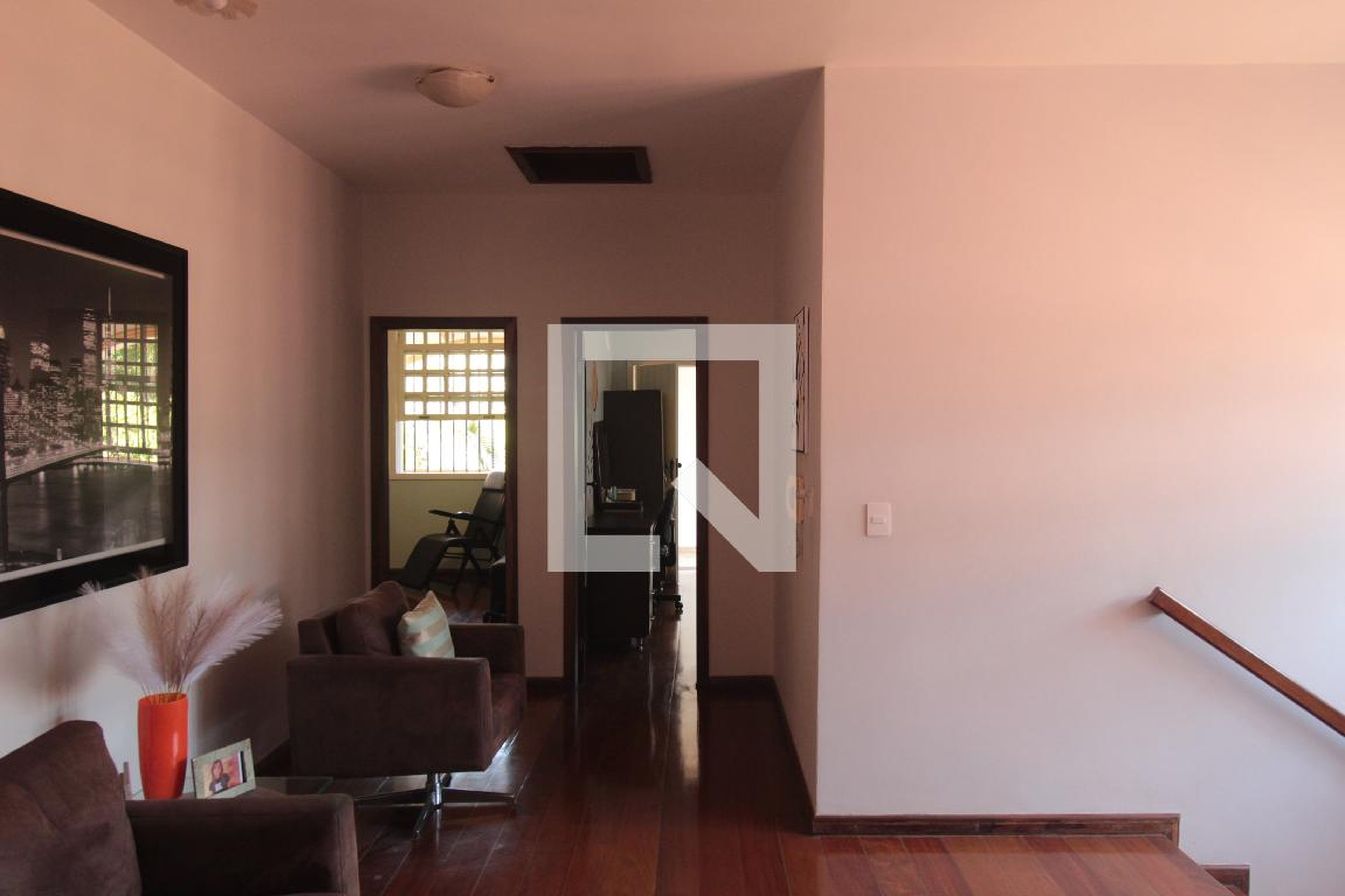 Hall de Entrada Condomínio em Rua Ana Vaz de Melo, 28