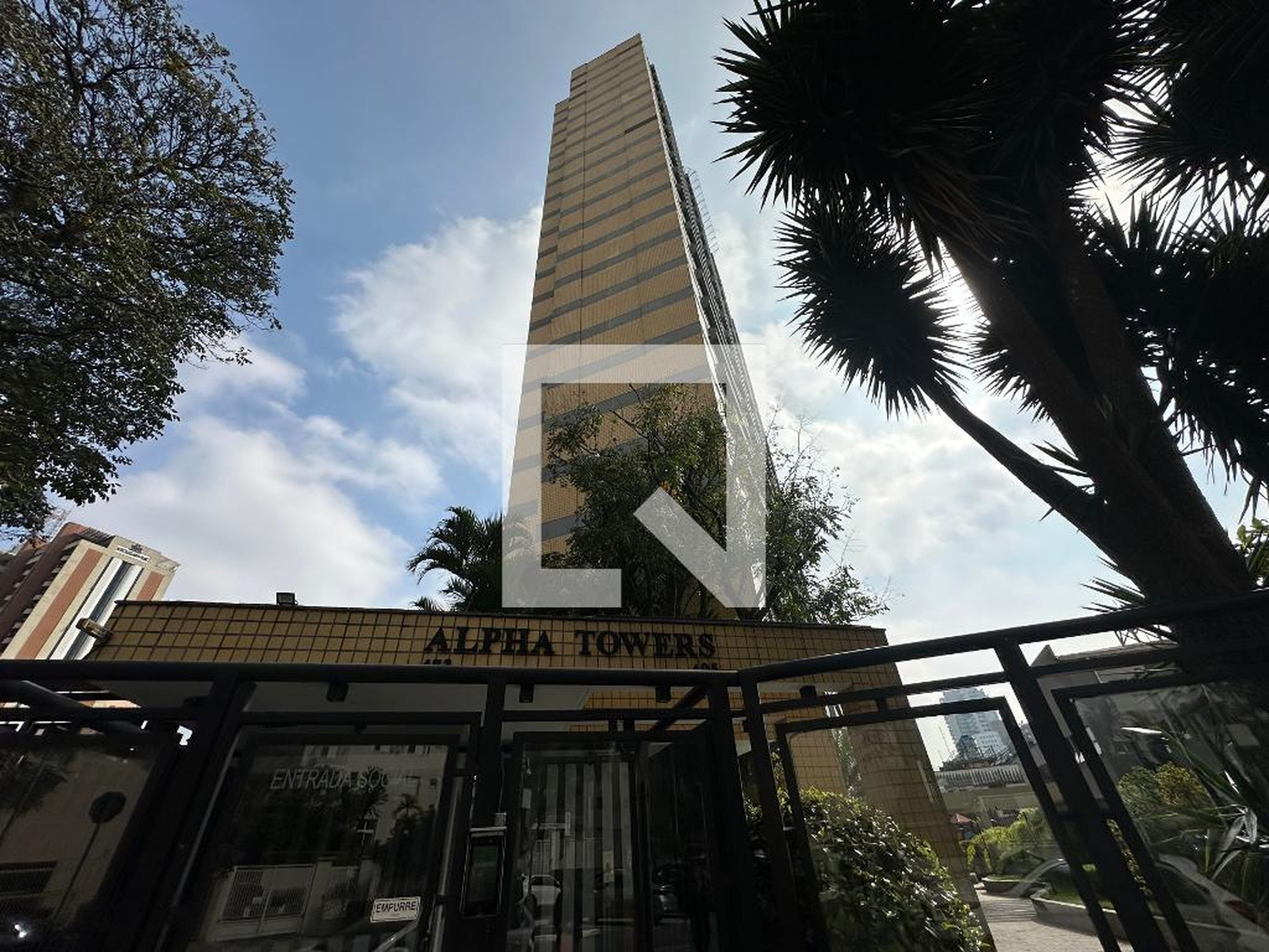 Fachada Condomínio Alpha Towers