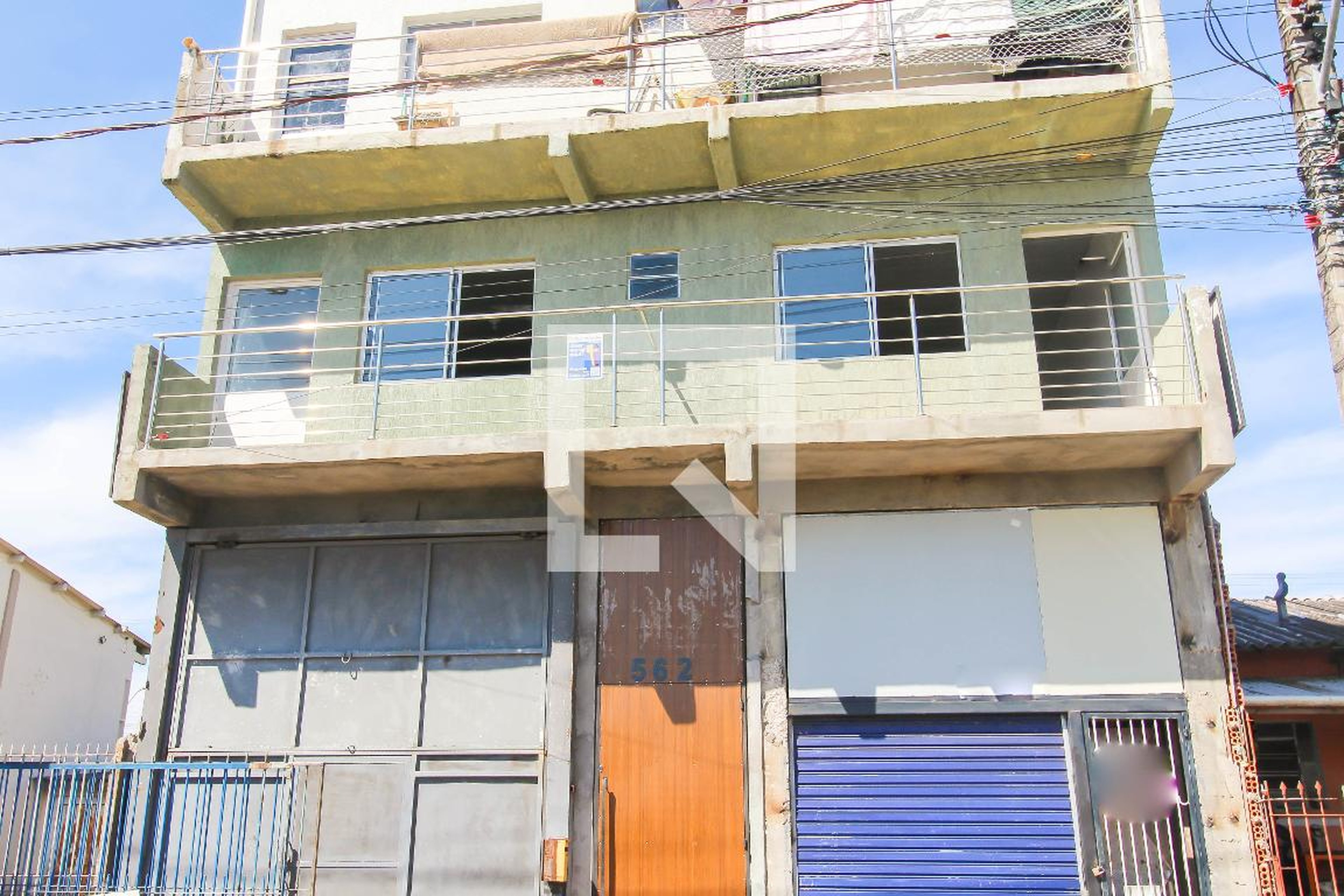 Fachada Condomínio em Rua Aristides Gonçalves, 562