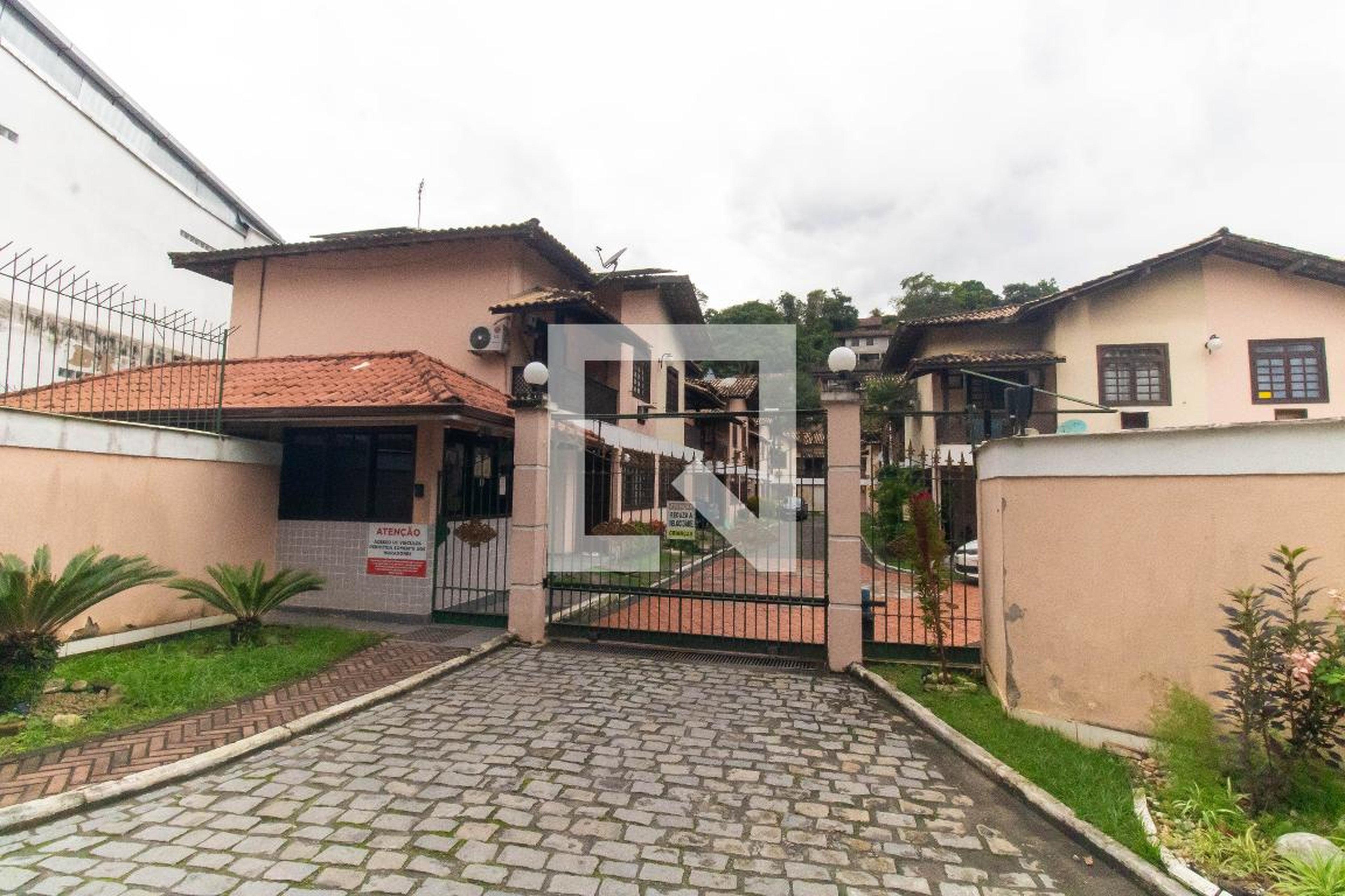 Fachada Condomínio em Avenida Ernani do Amaral Peixoto, 502