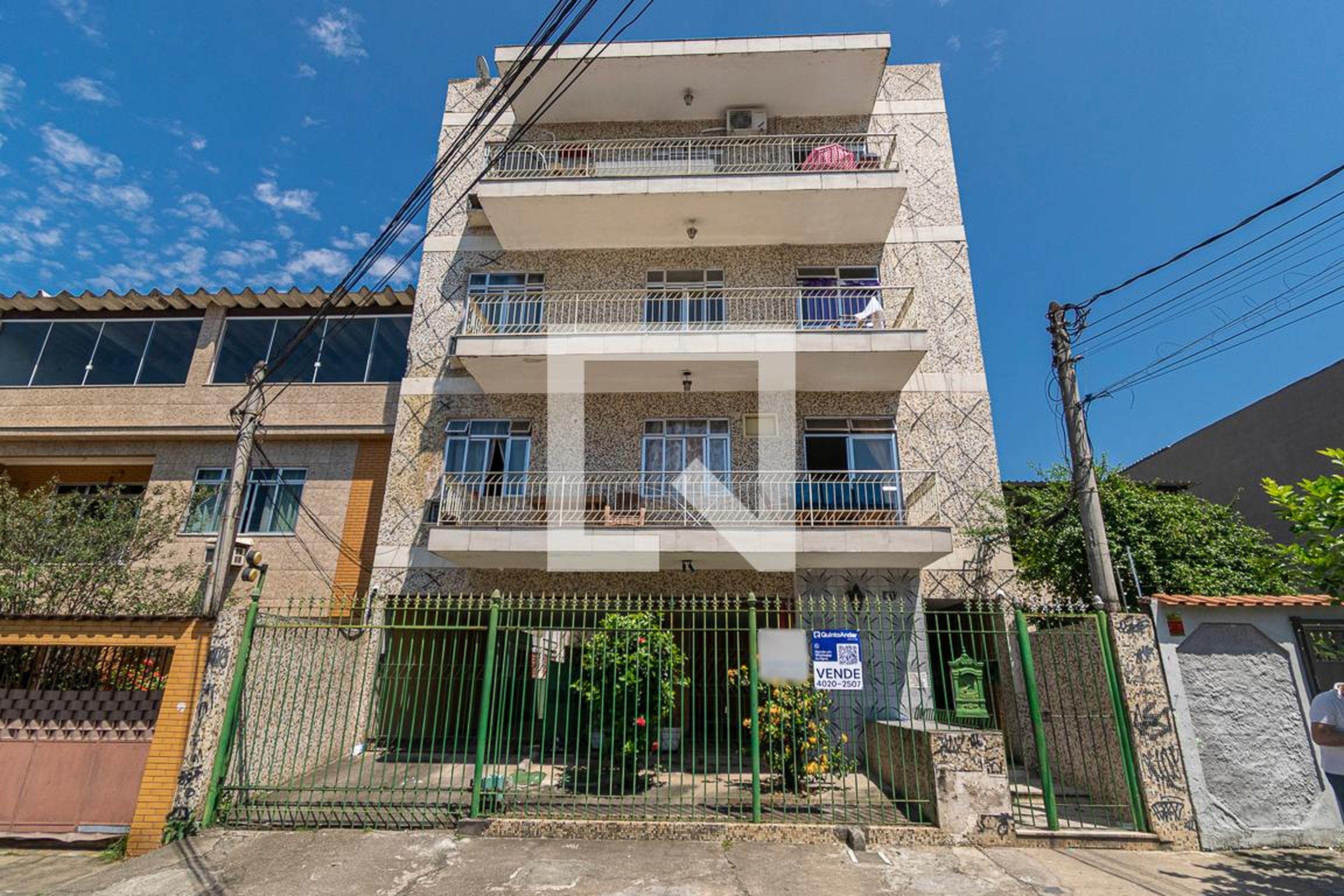 Fachada do Prédio Condomínio em Rua Caiçara, 461