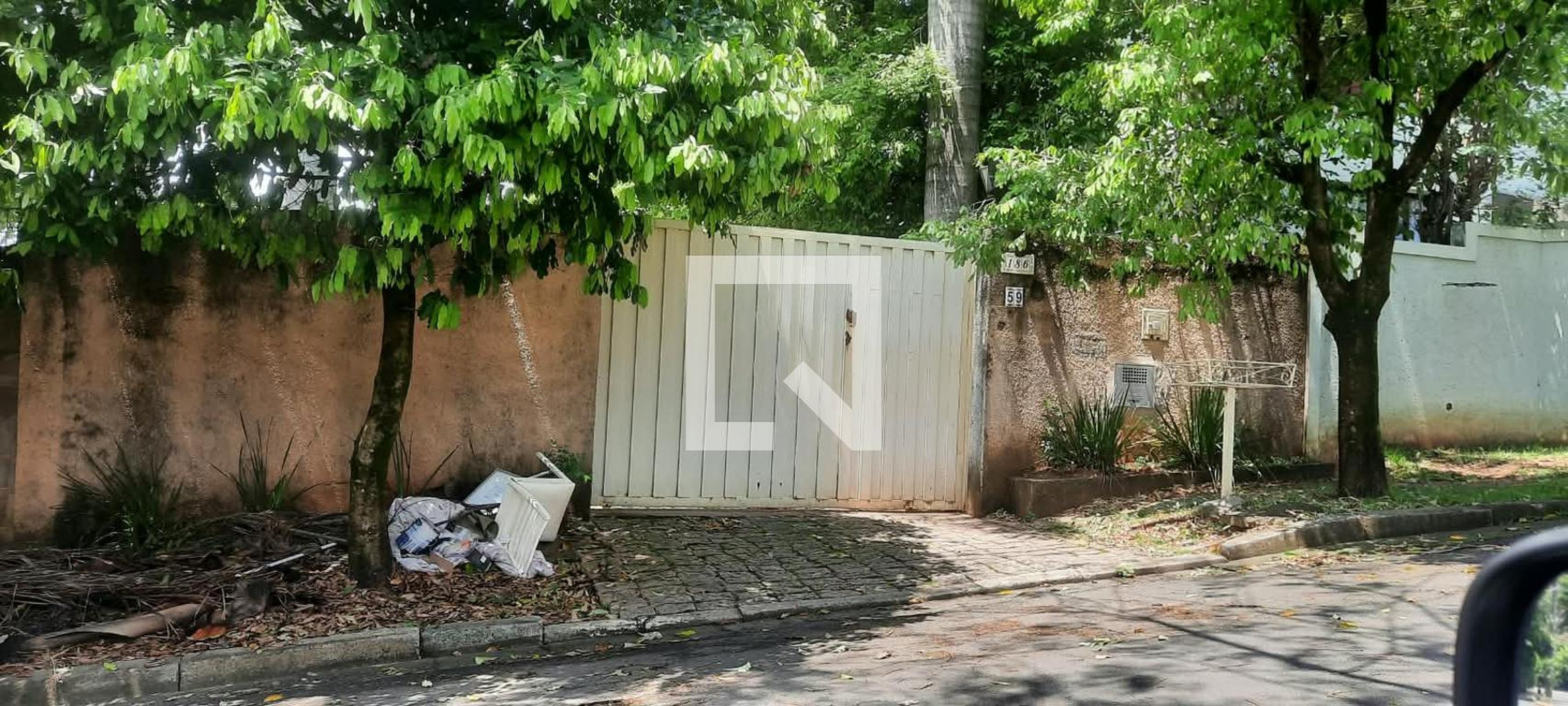 Fachada Condomínio em Rua Ângelo Borin, 59