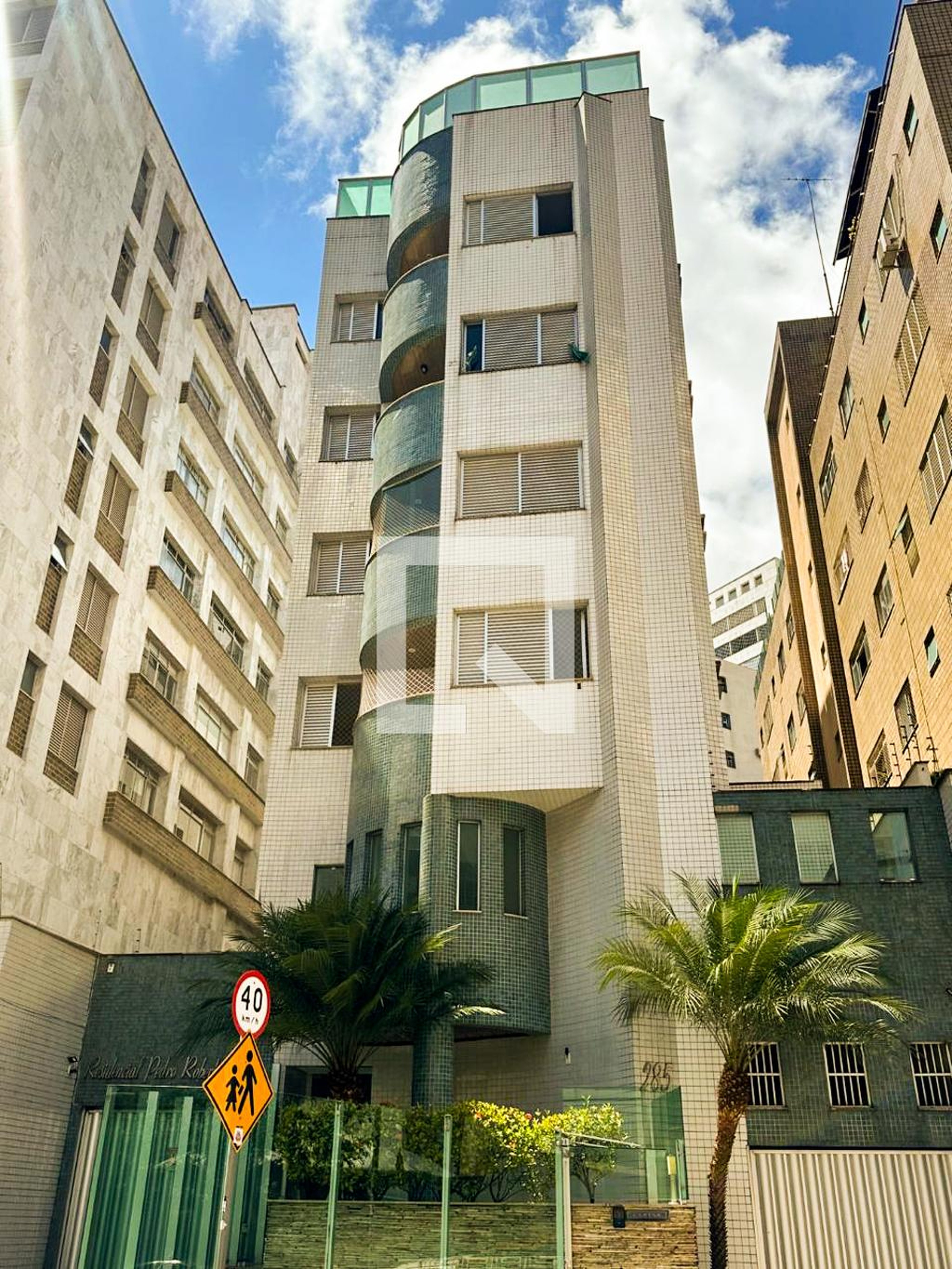 Fachada Condomínio em Rua Assunção, 285