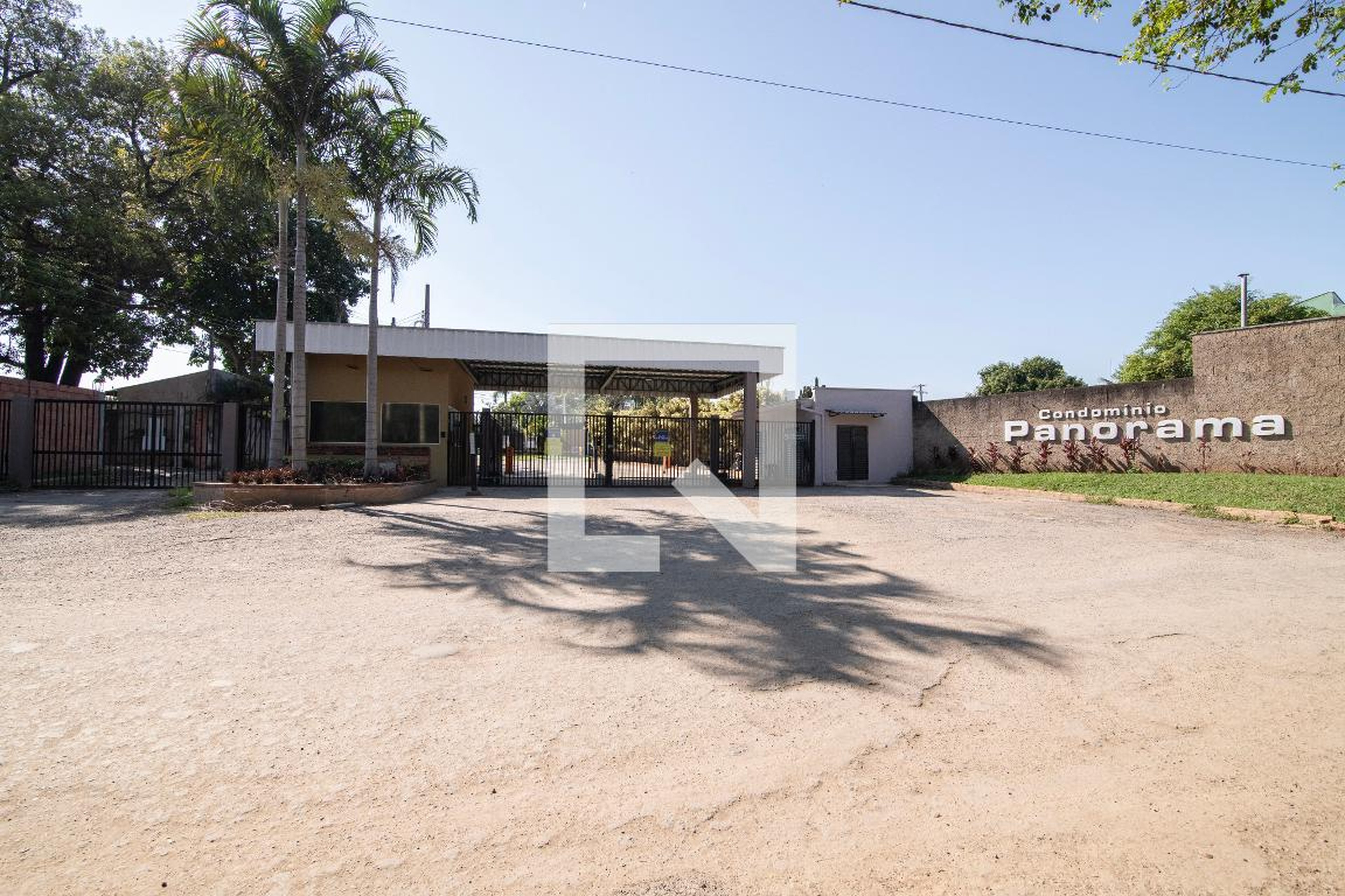 Fachada do Condomínio Condomínio em Avenida Grota Azul, 699