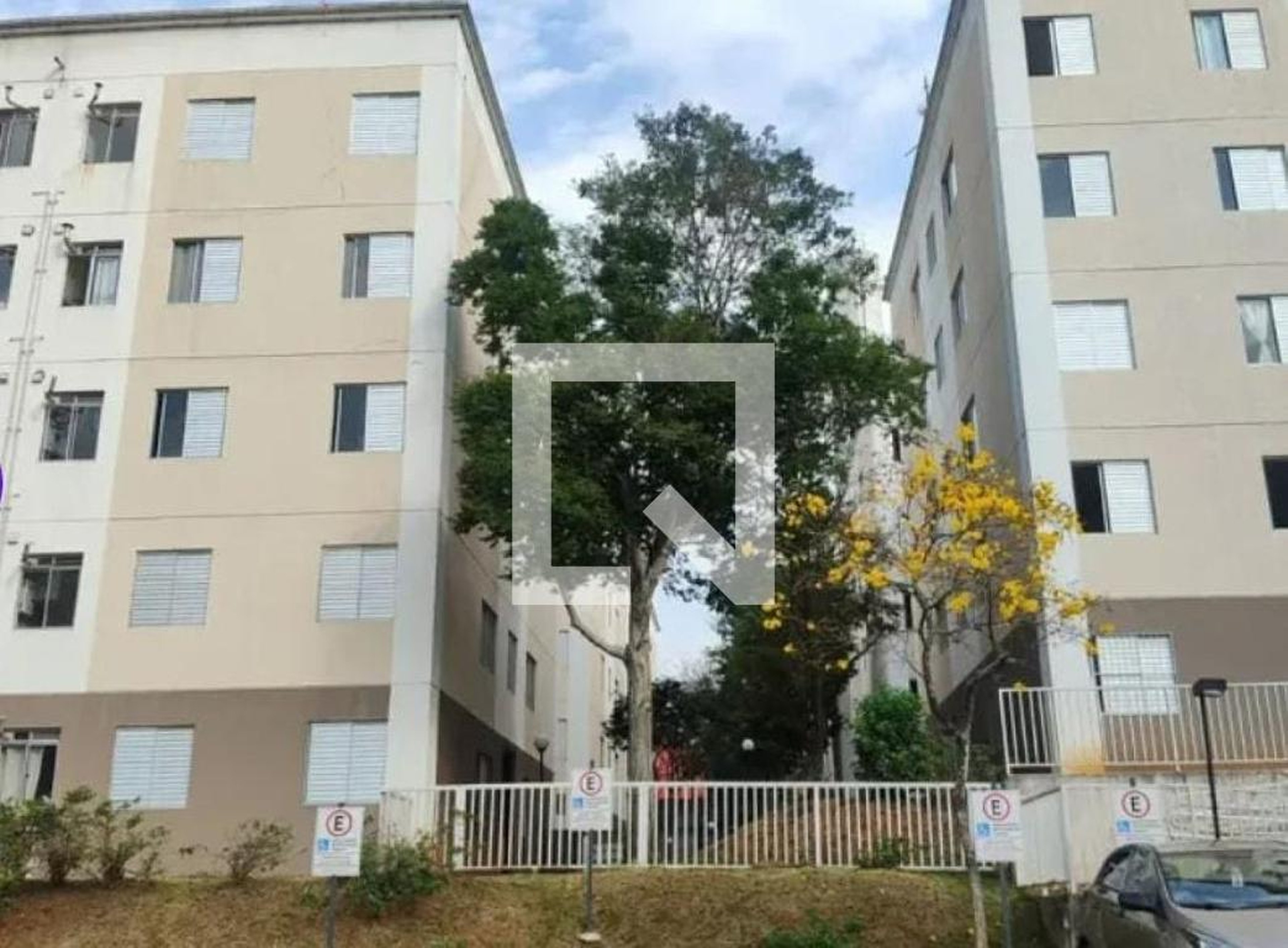 Fachada Condomínio em Rua da República, 569