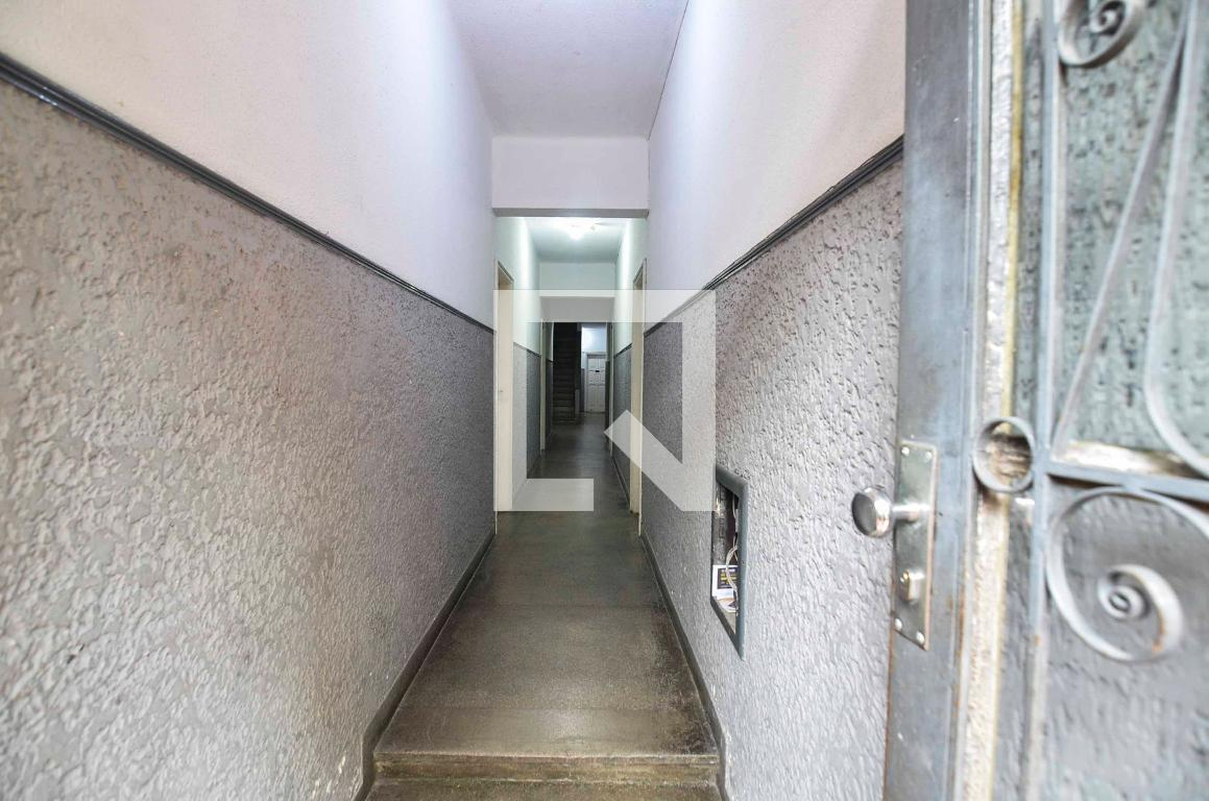 Hall - null